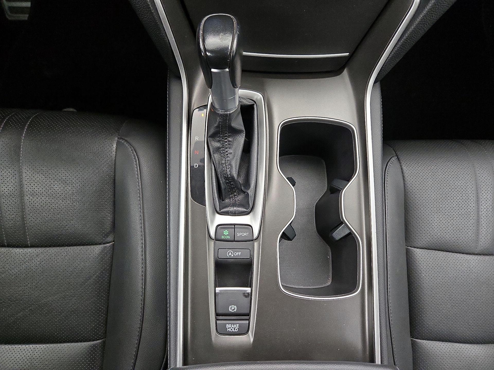 Thumbnail: 2022 Honda Accord - 17