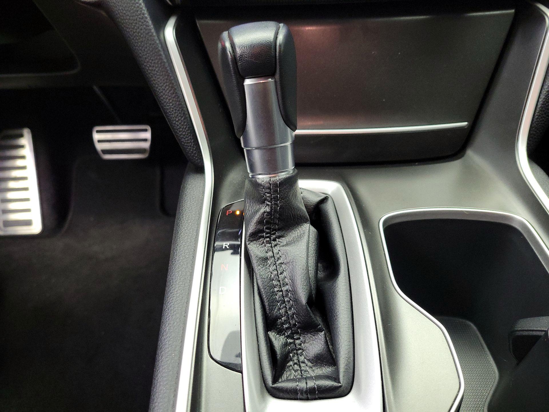 Thumbnail: 2020 Honda Accord - 16