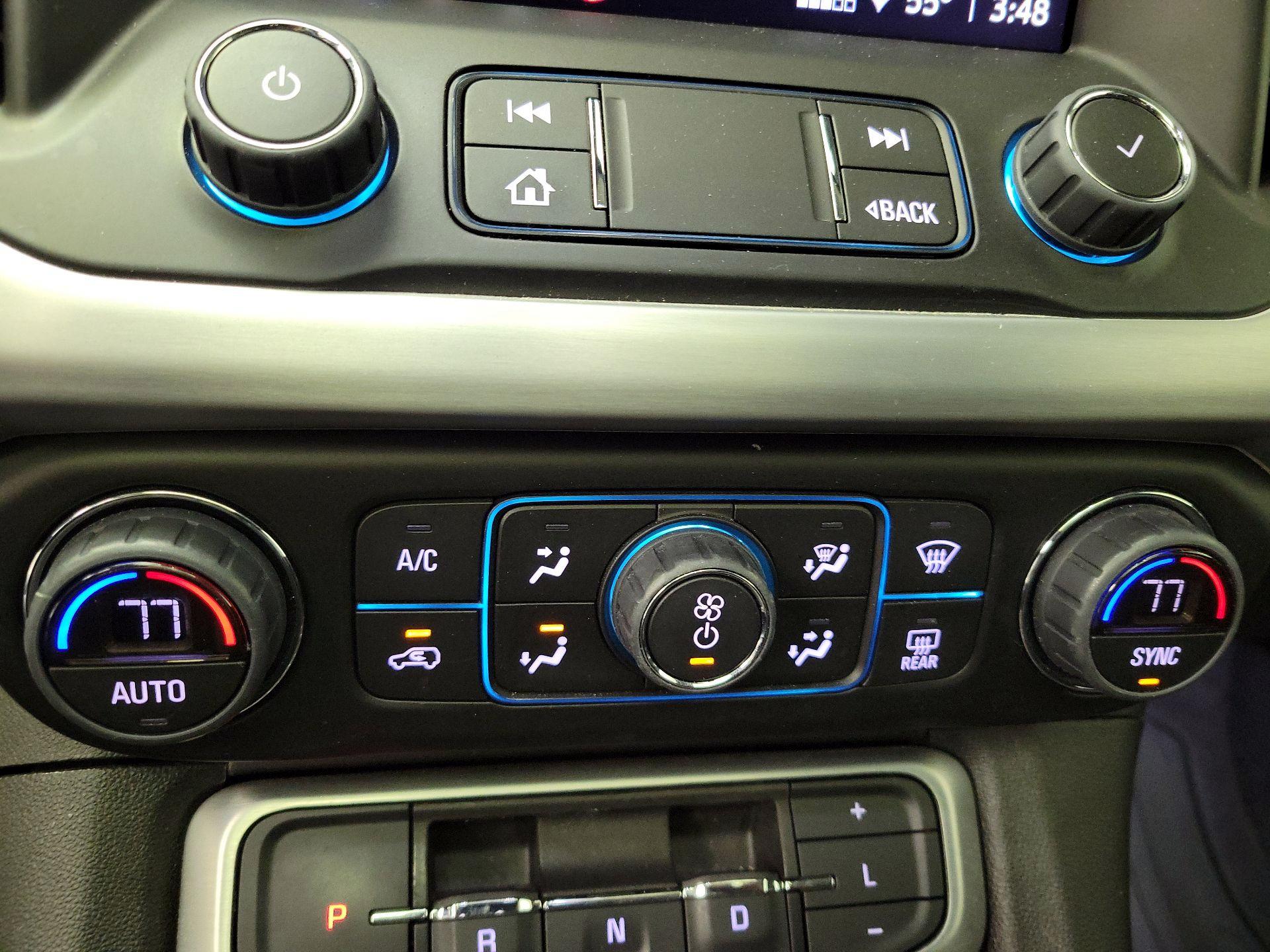 Thumbnail: 2022 GMC Acadia - 16