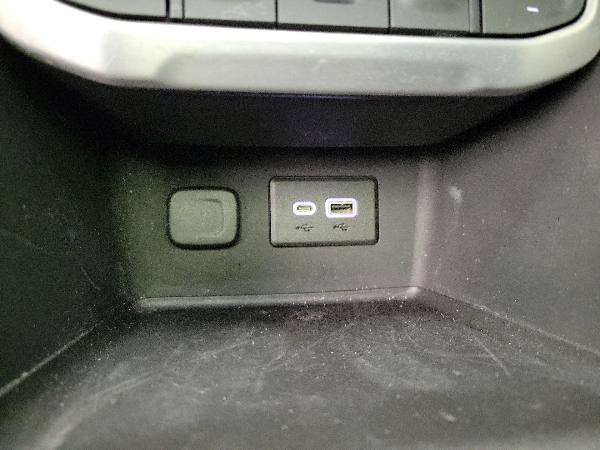 Thumbnail: 2022 GMC Acadia - 18