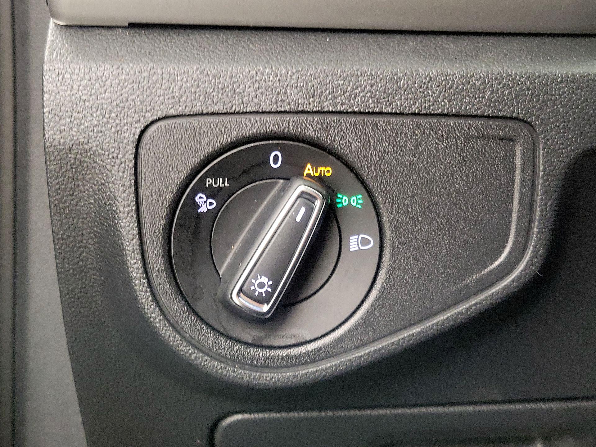 Thumbnail: 2022 Volkswagen Atlas - 13