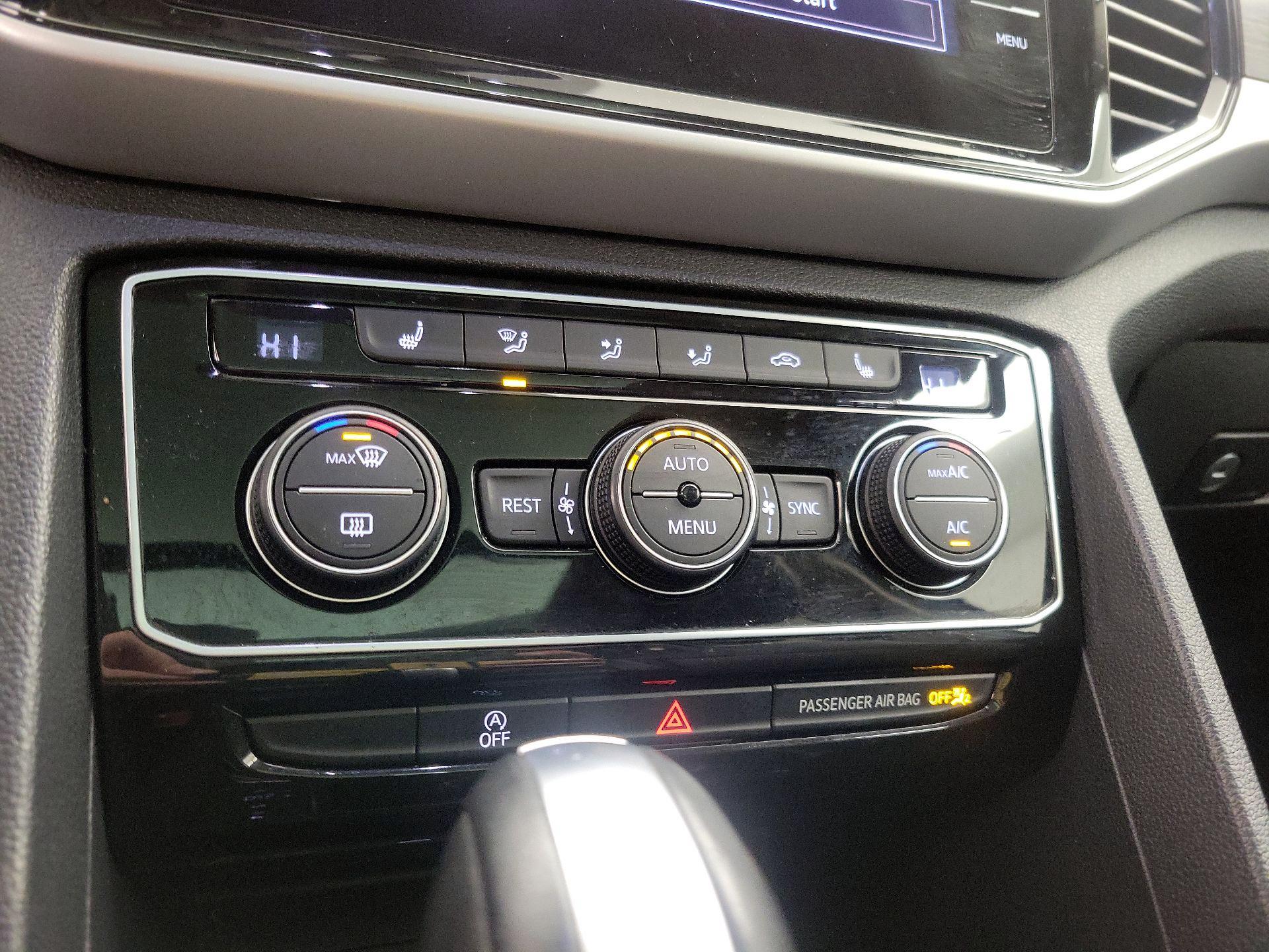 Thumbnail: 2022 Volkswagen Atlas - 16