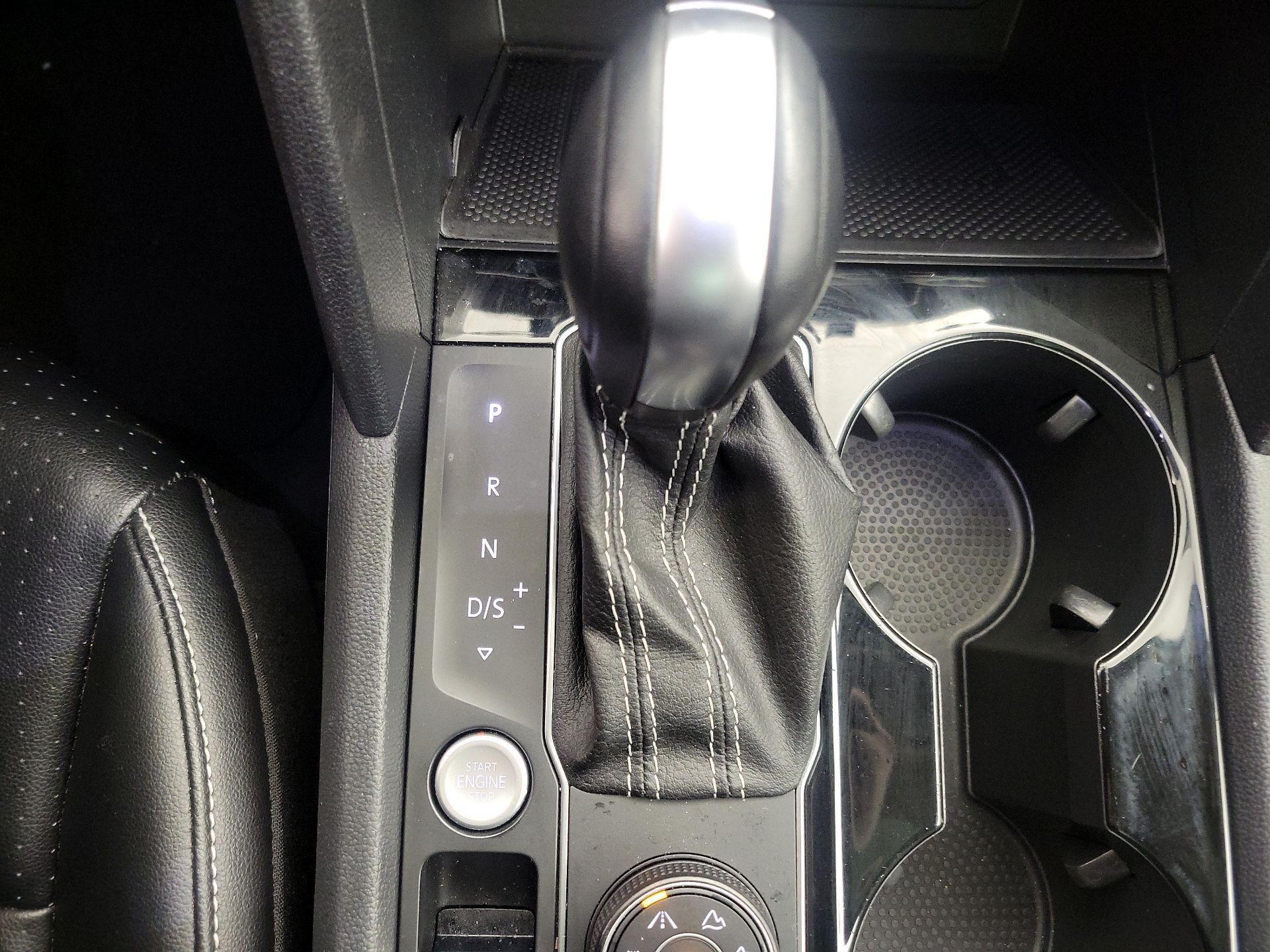 Thumbnail: 2022 Volkswagen Atlas - 17