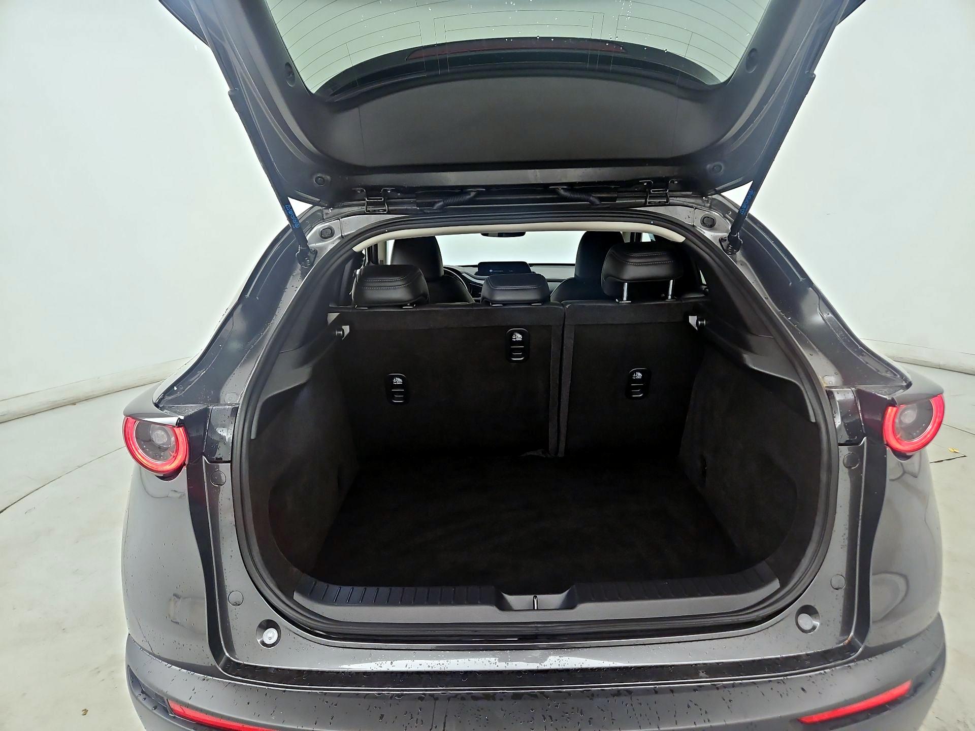 Thumbnail: 2022 Mazda CX-30 - 20