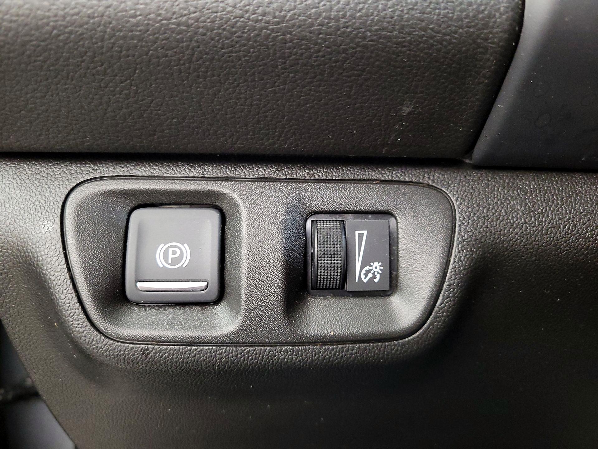 Thumbnail: 2023 GMC Acadia - 13