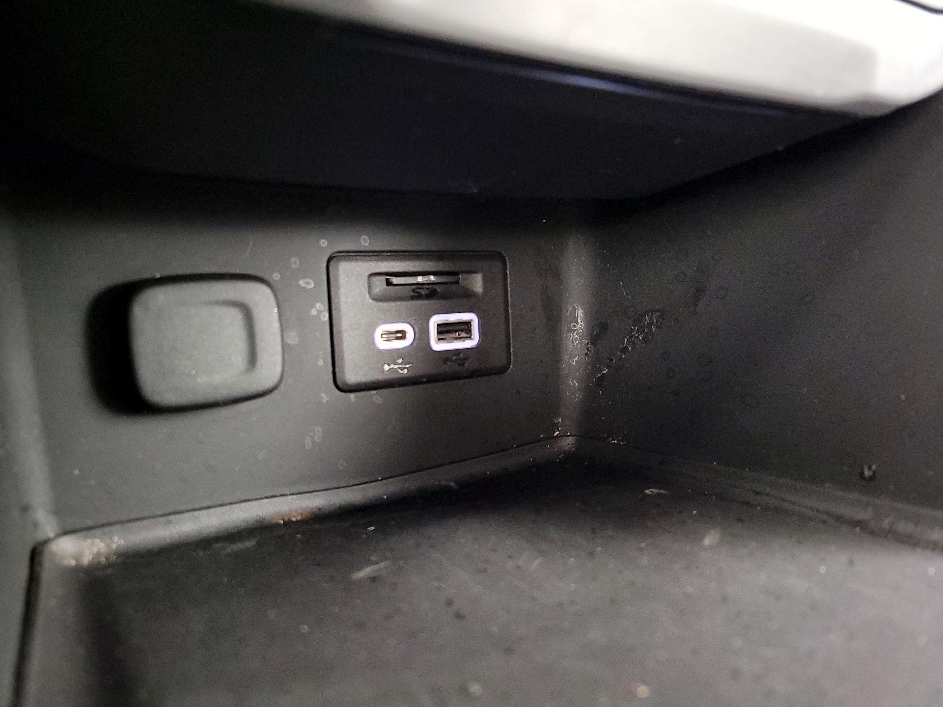 Thumbnail: 2023 GMC Acadia - 19