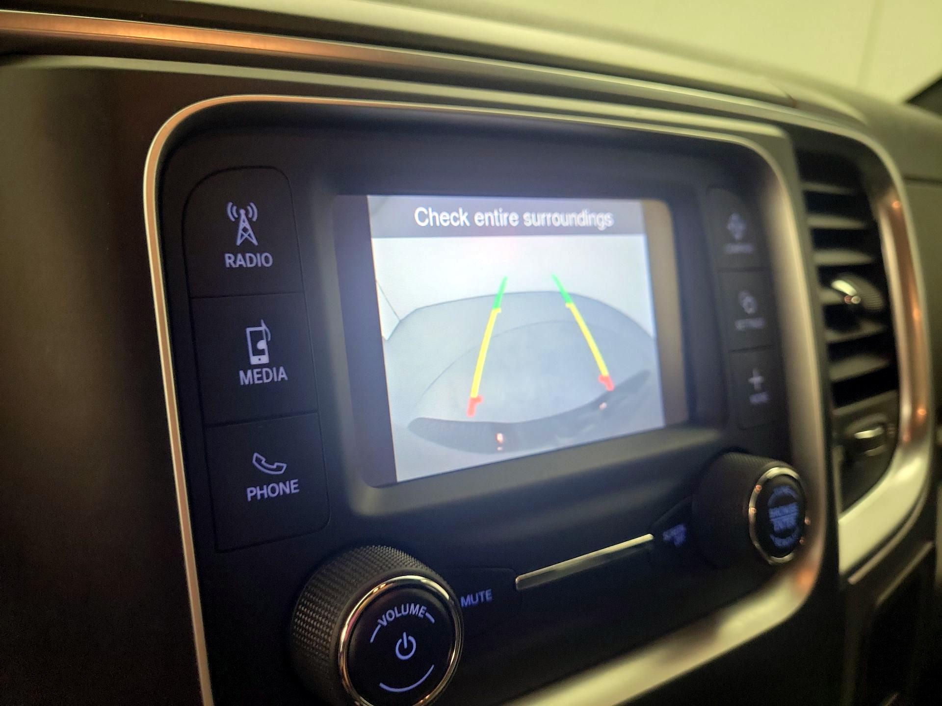 Thumbnail: 2021 RAM 1500 Classic - 12