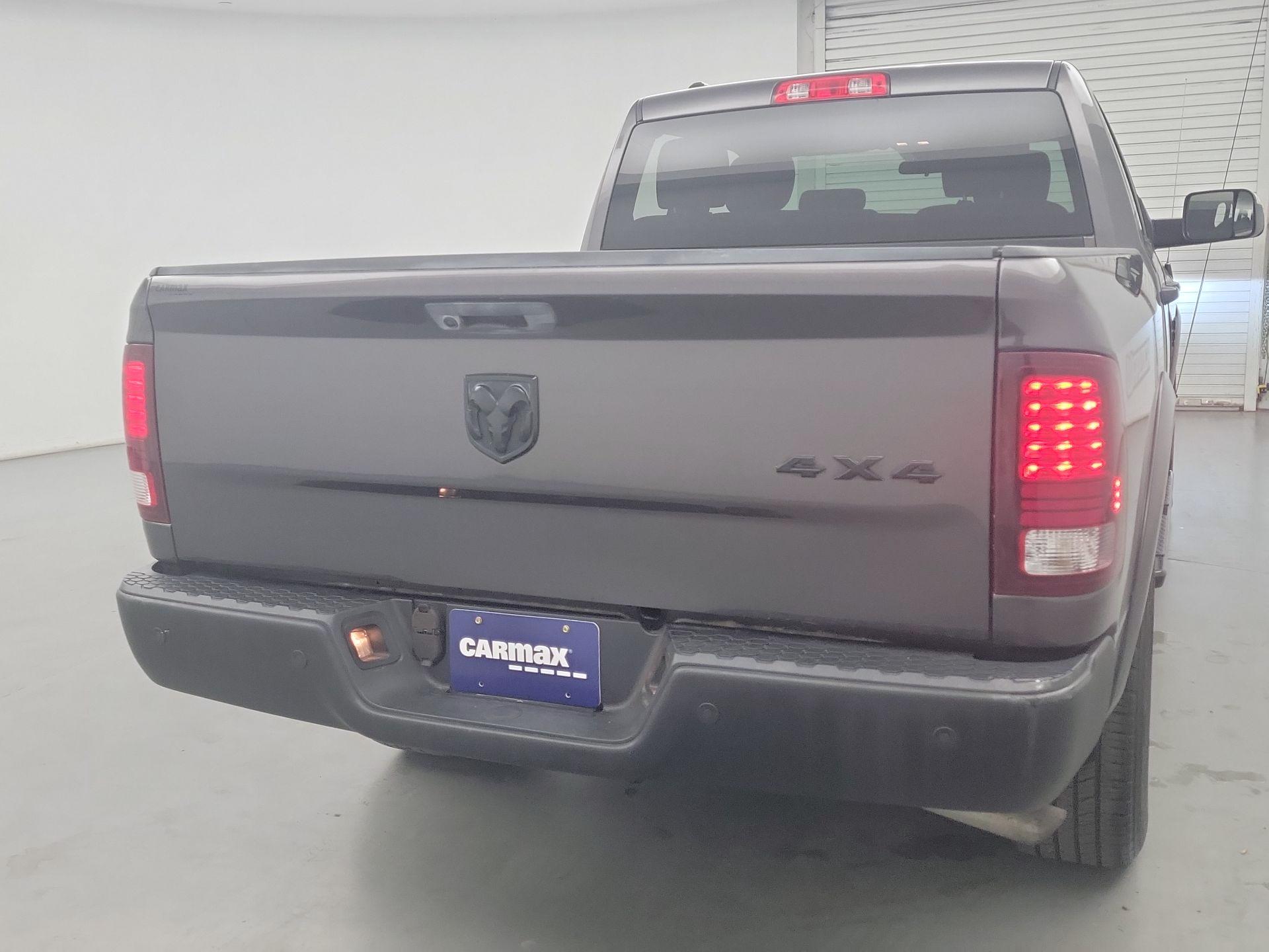 Thumbnail: 2021 RAM 1500 Classic - 6