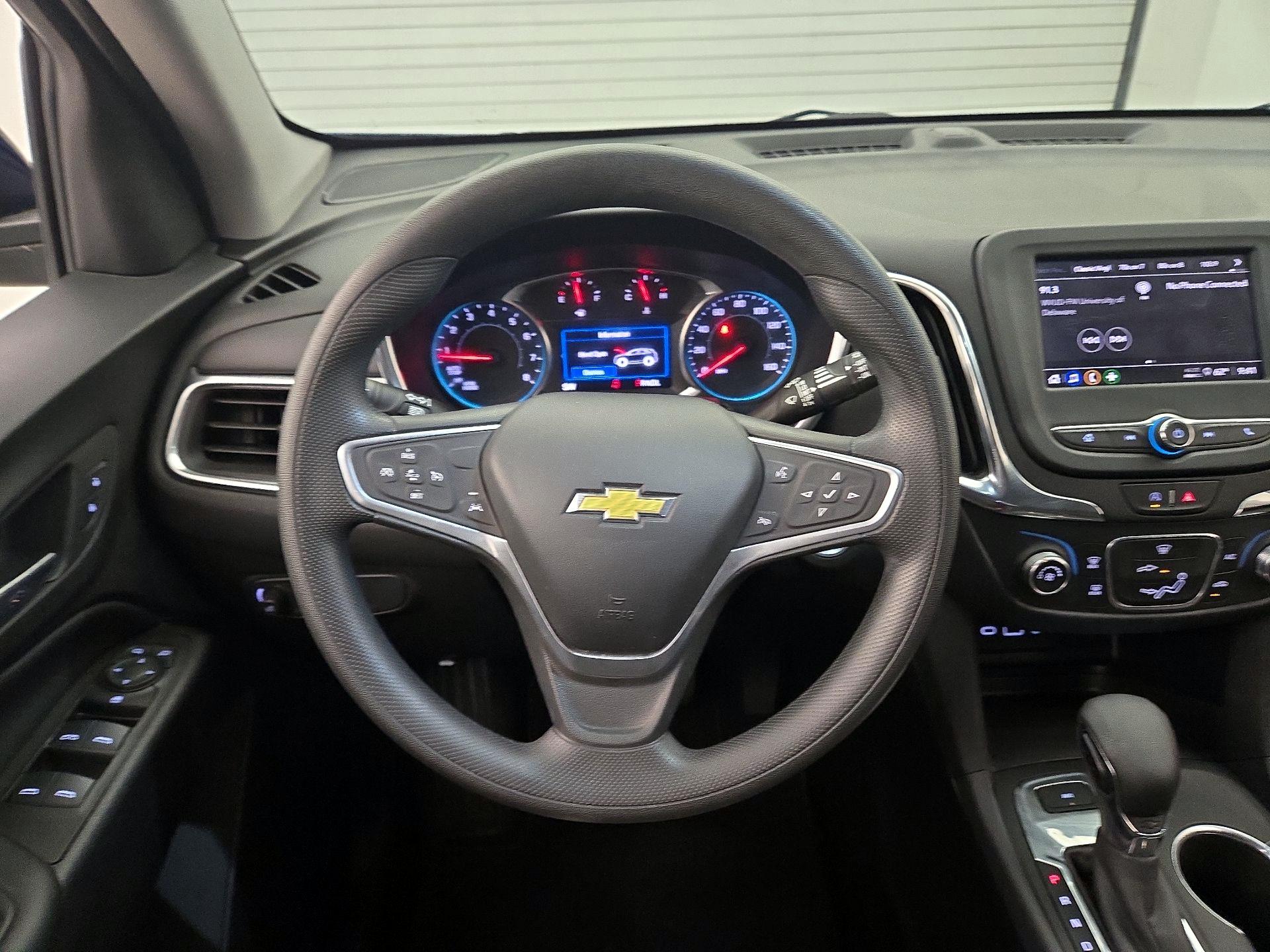 Thumbnail: 2022 Chevrolet Equinox - 10