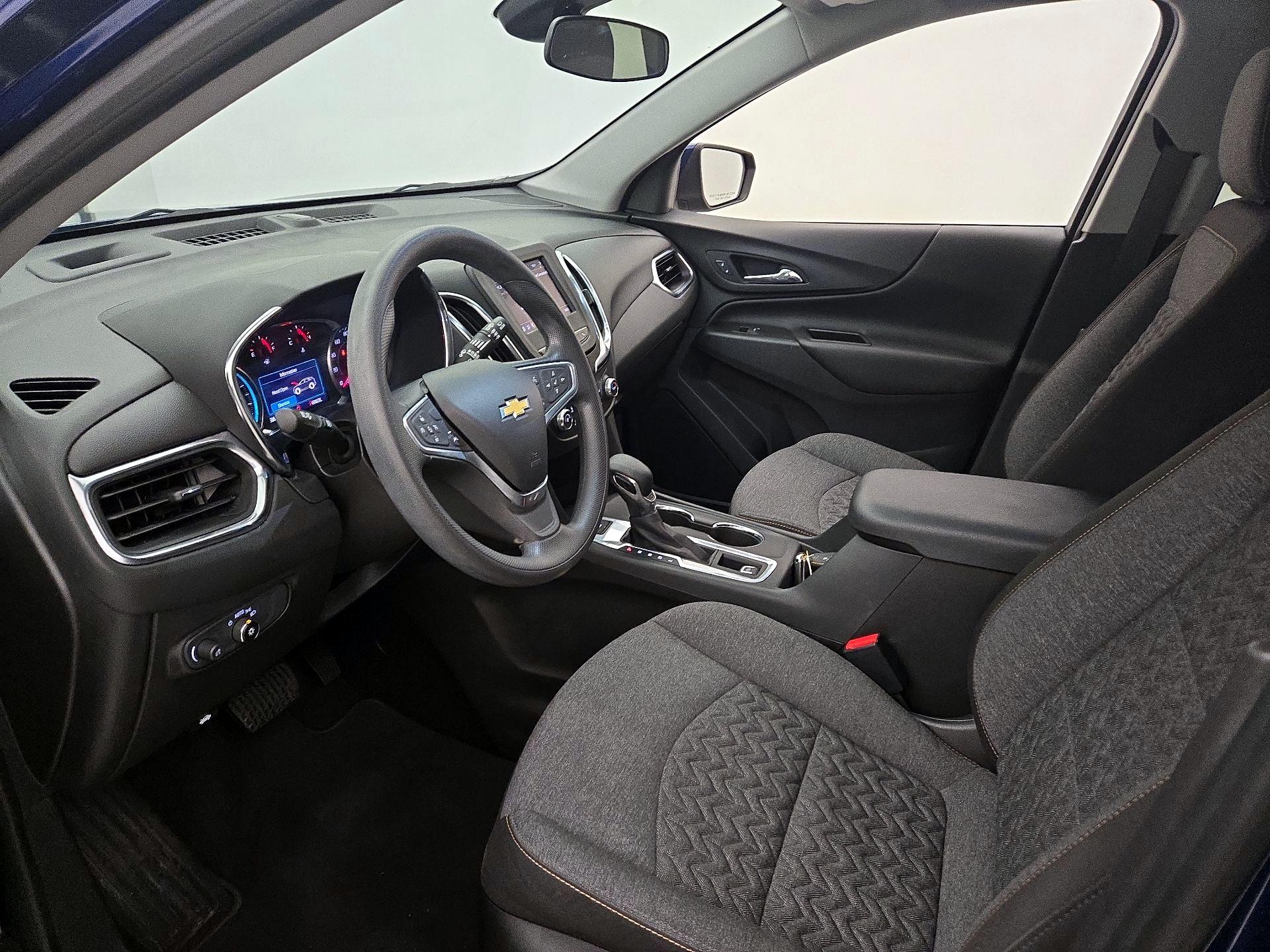 Thumbnail: 2022 Chevrolet Equinox - 11