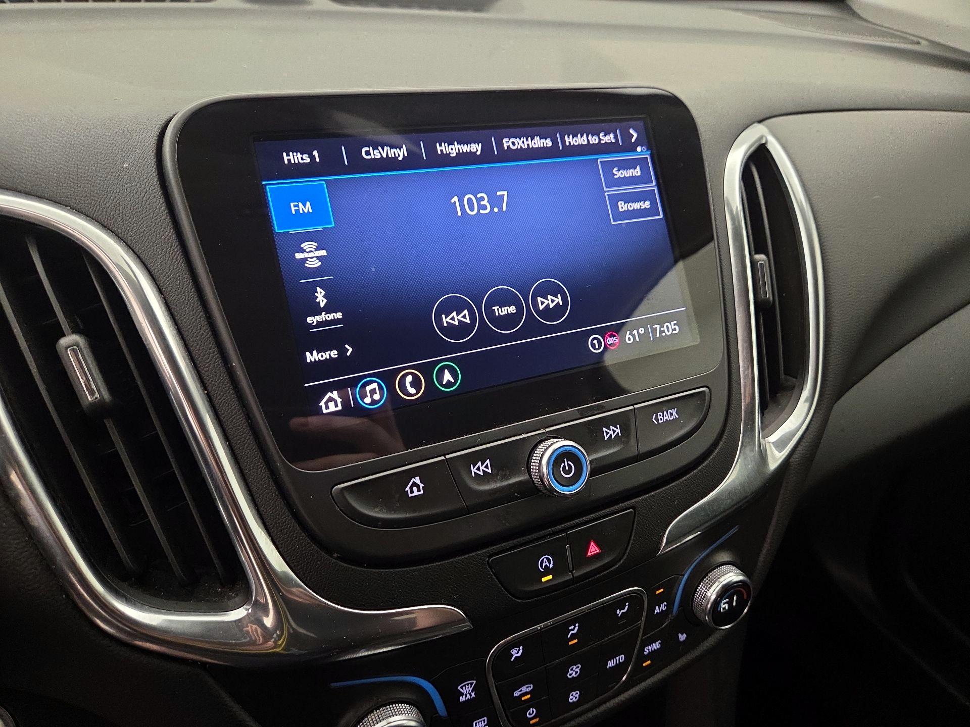 Thumbnail: 2022 Chevrolet Equinox - 15