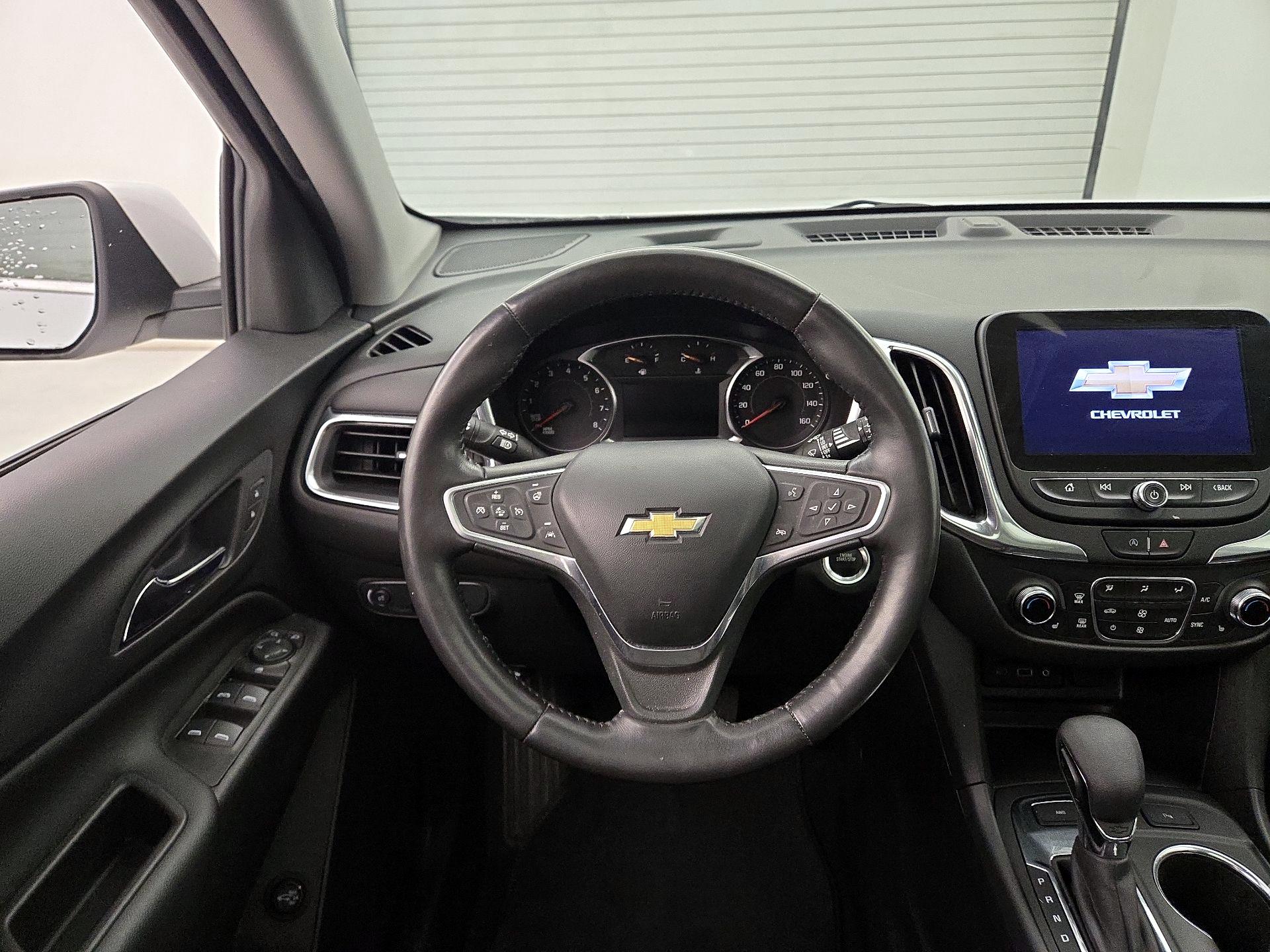 Thumbnail: 2022 Chevrolet Equinox - 10