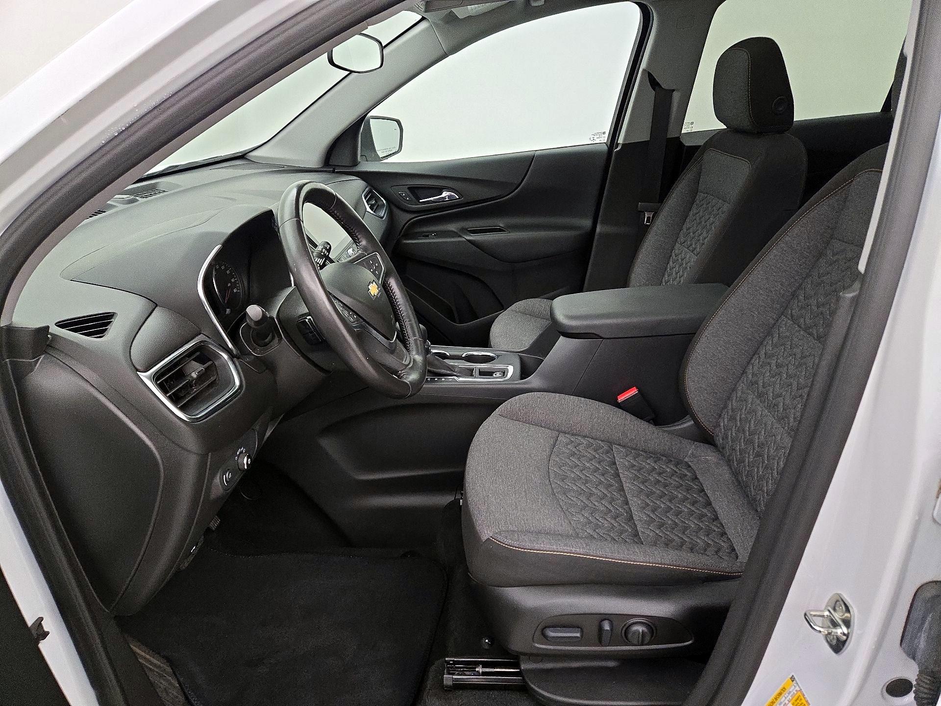 Thumbnail: 2022 Chevrolet Equinox - 11