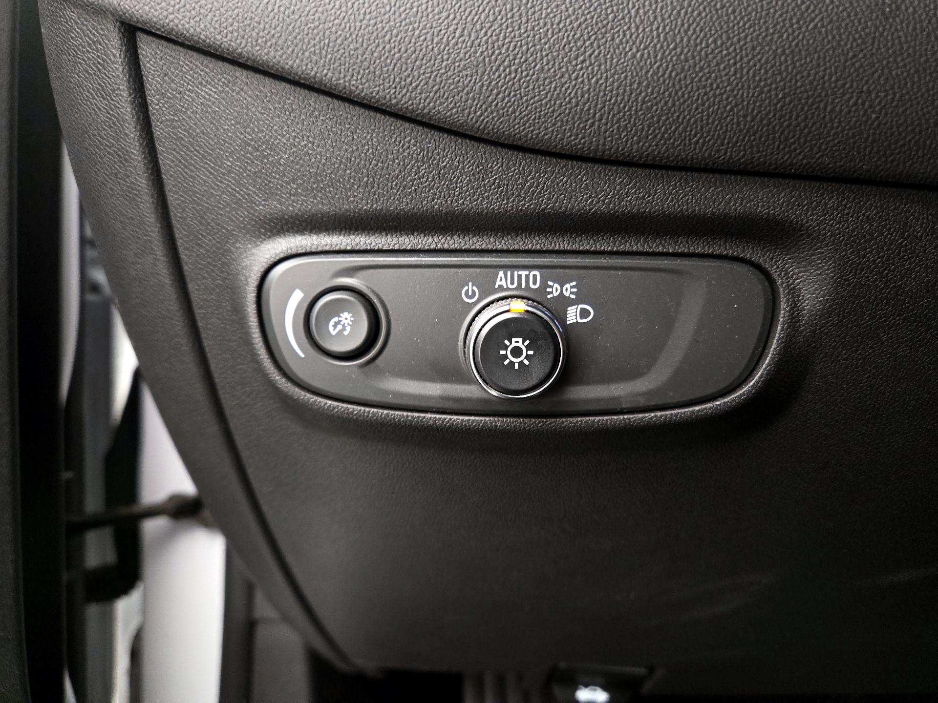 Thumbnail: 2022 Chevrolet Equinox - 13