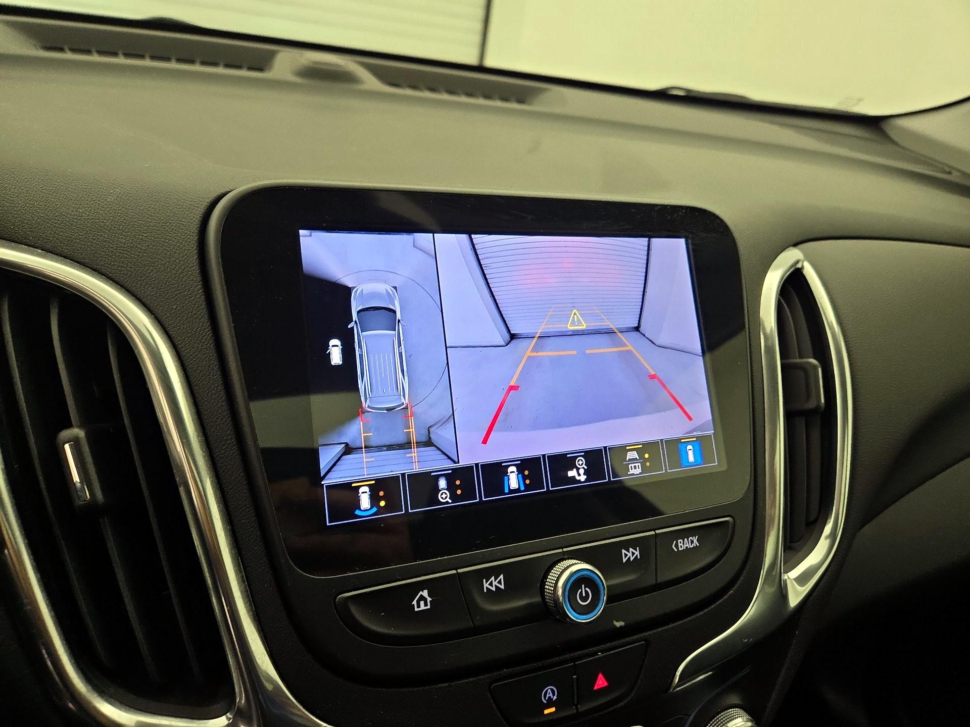 Thumbnail: 2022 Chevrolet Equinox - 14