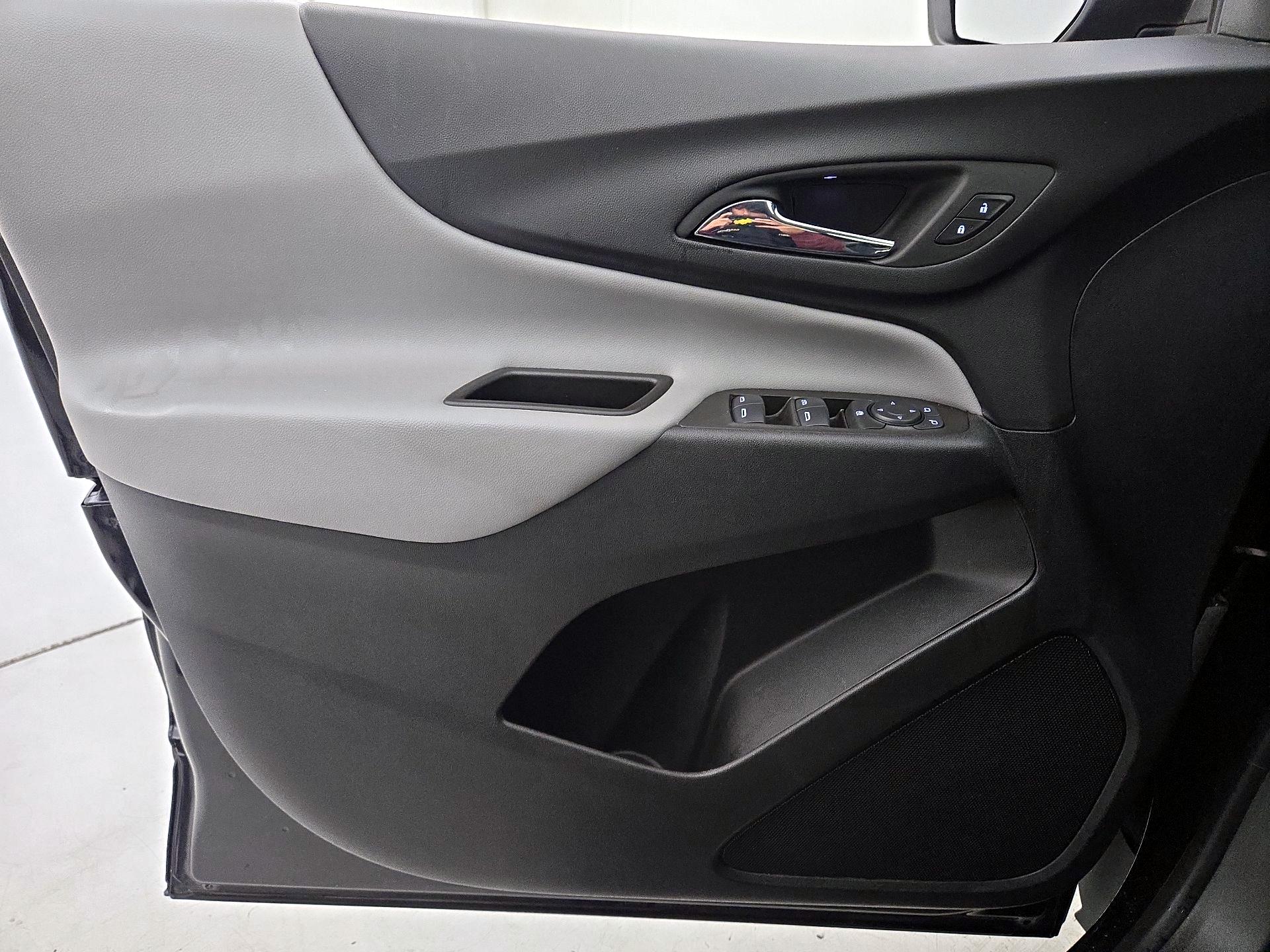 Thumbnail: 2023 Chevrolet Equinox - 12