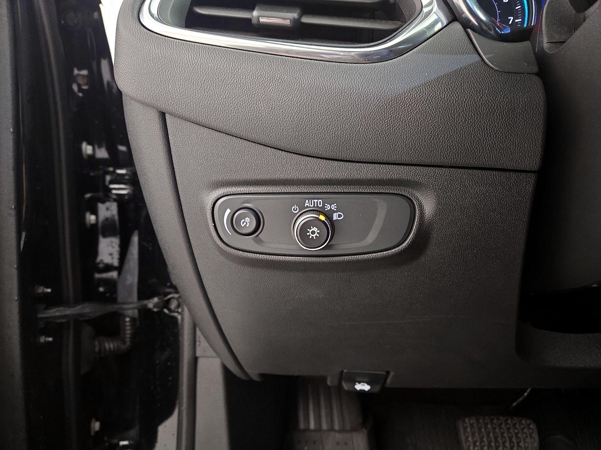 Thumbnail: 2023 Chevrolet Equinox - 13