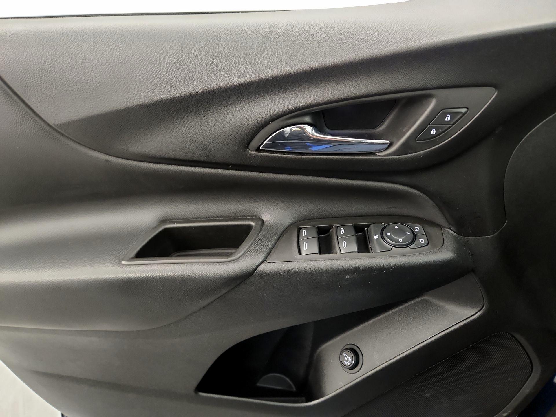 Thumbnail: 2022 Chevrolet Equinox - 12