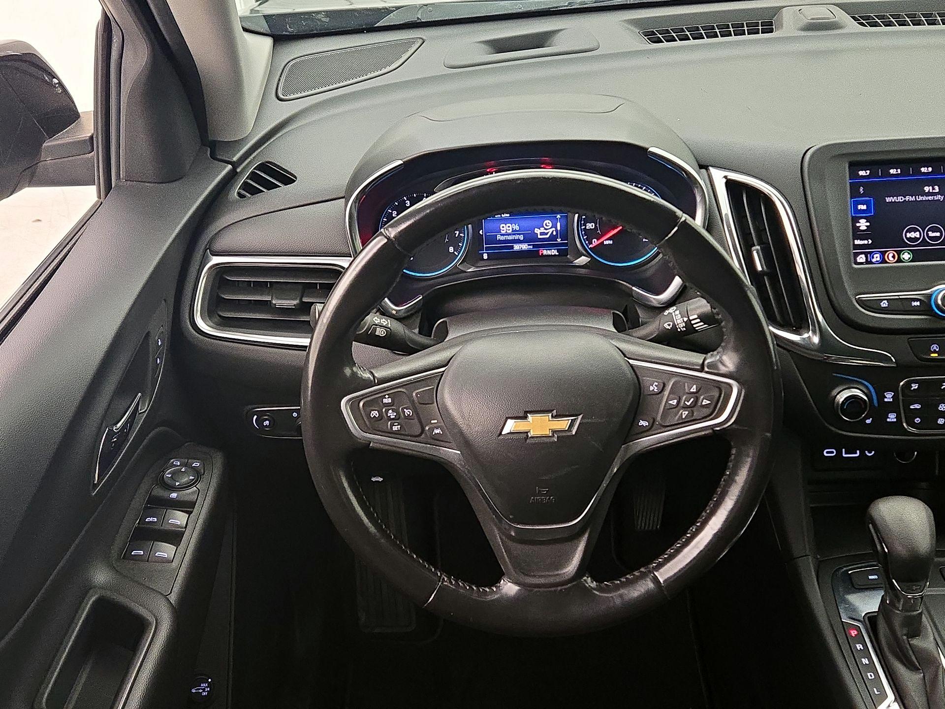 Thumbnail: 2022 Chevrolet Equinox - 10