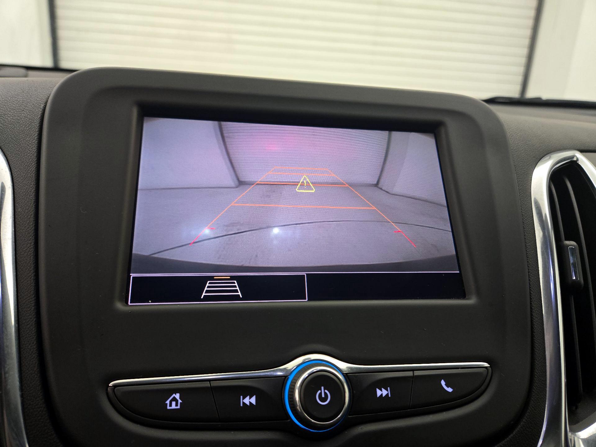 Thumbnail: 2022 Chevrolet Equinox - 14