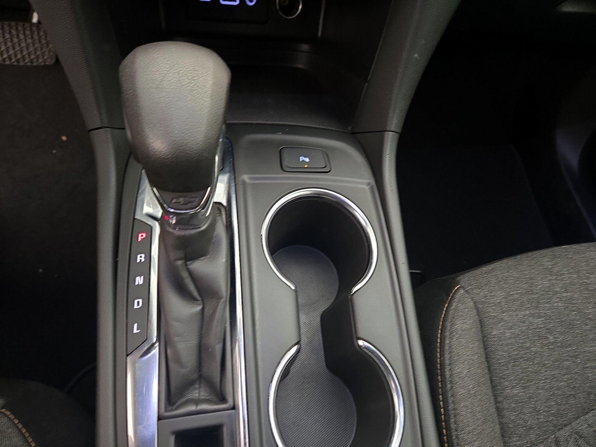 Thumbnail: 2022 Chevrolet Equinox - 17