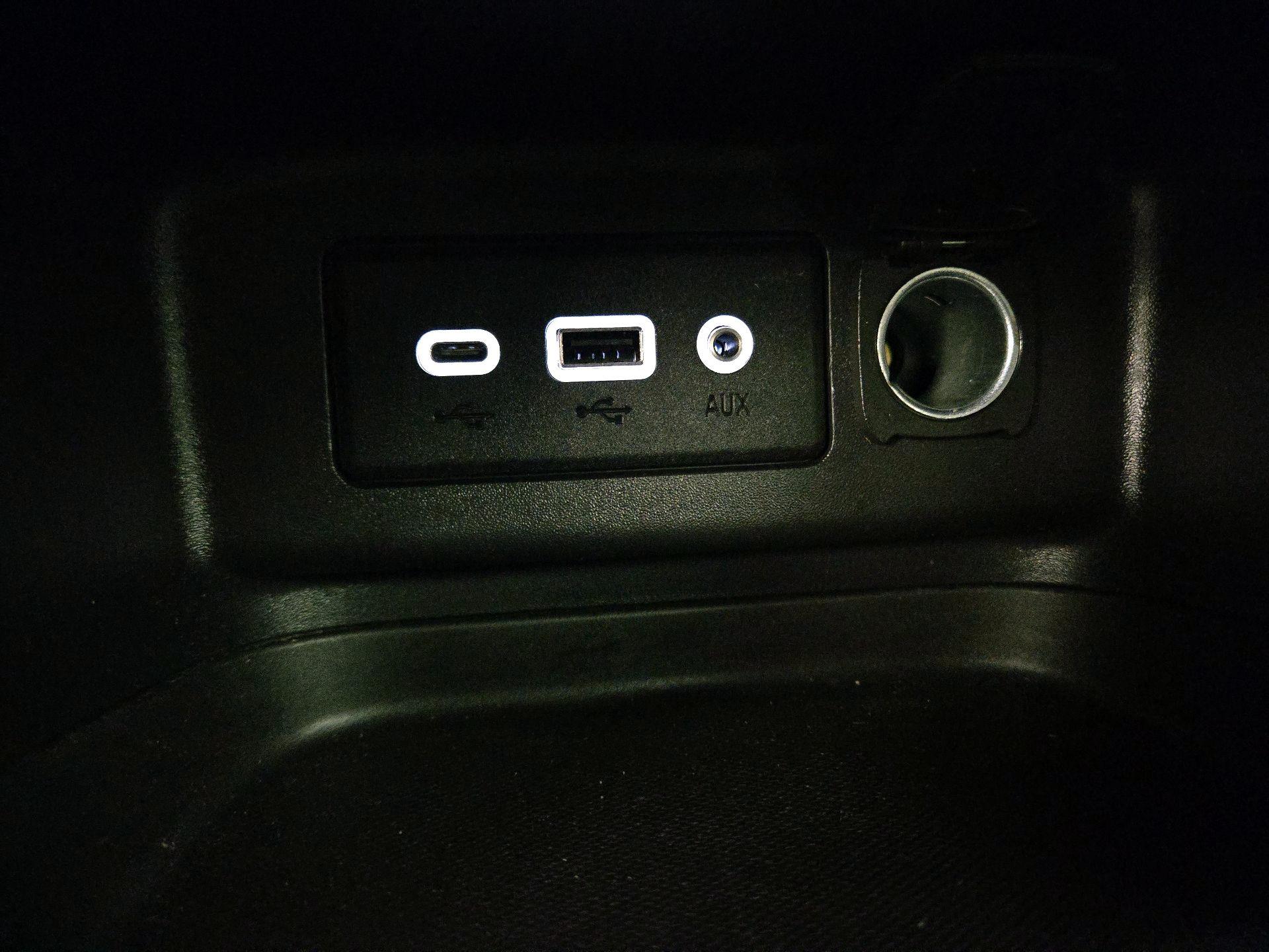 Thumbnail: 2022 Chevrolet Equinox - 18