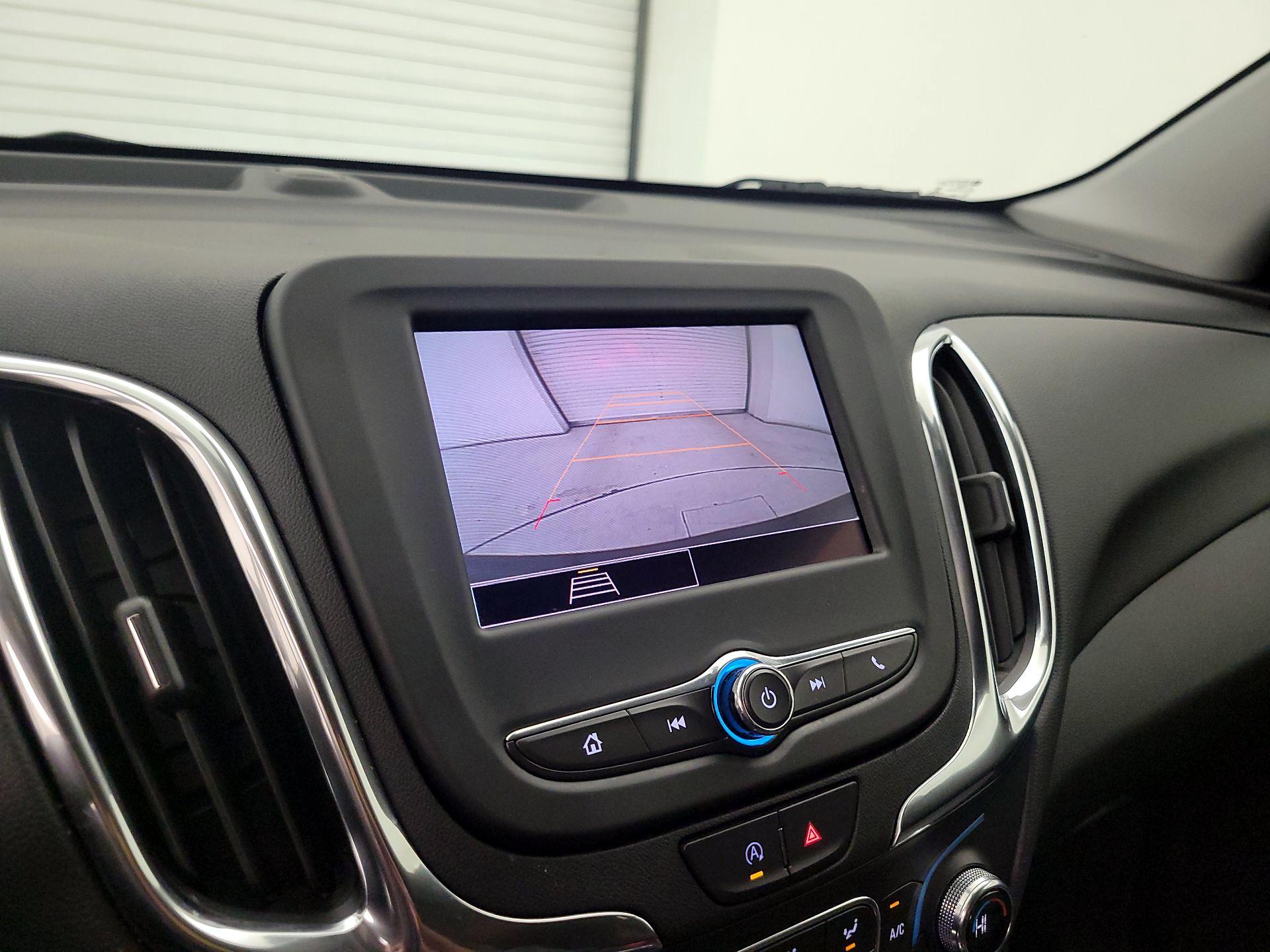 Thumbnail: 2022 Chevrolet Equinox - 14