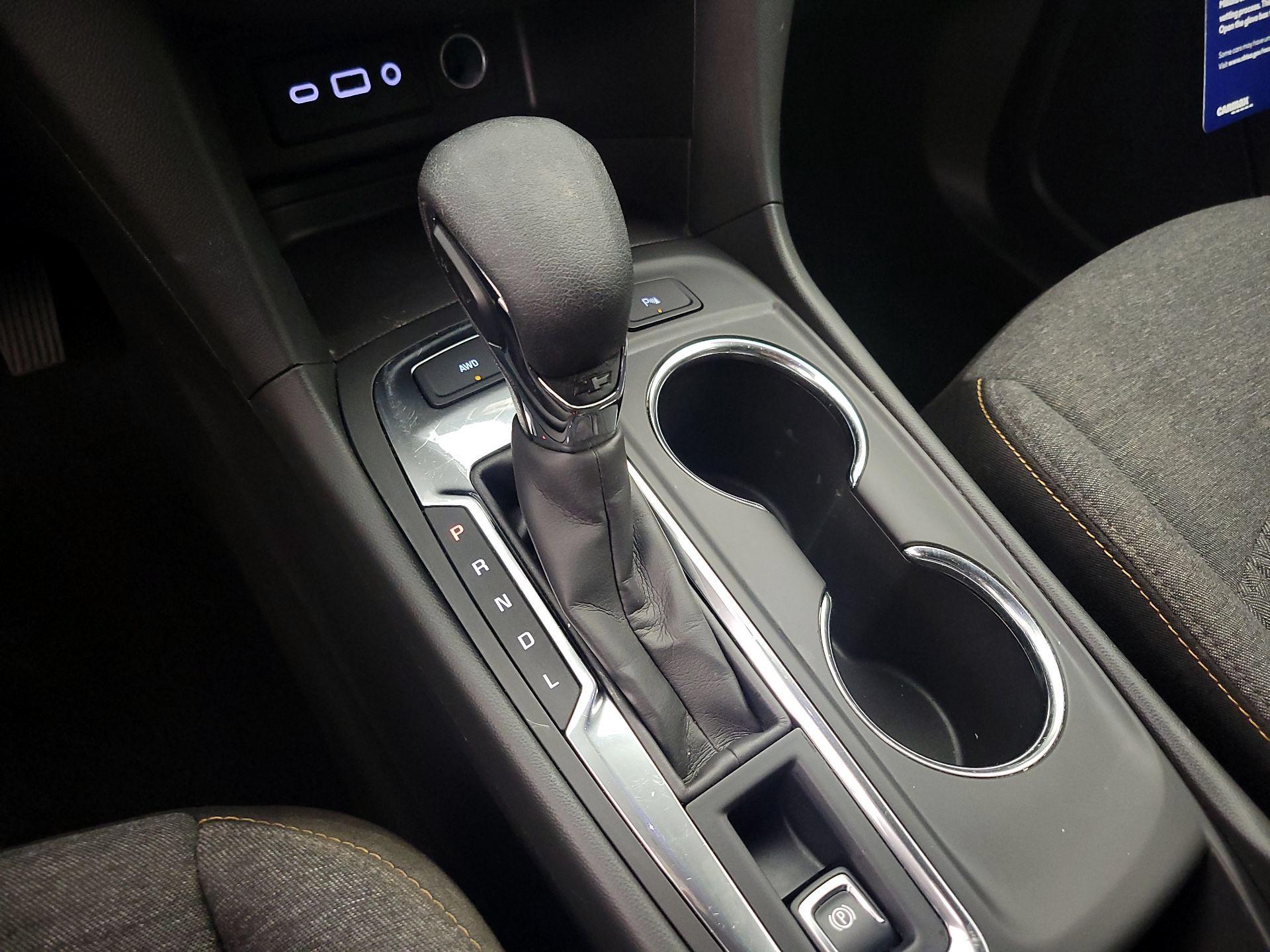 Thumbnail: 2022 Chevrolet Equinox - 17