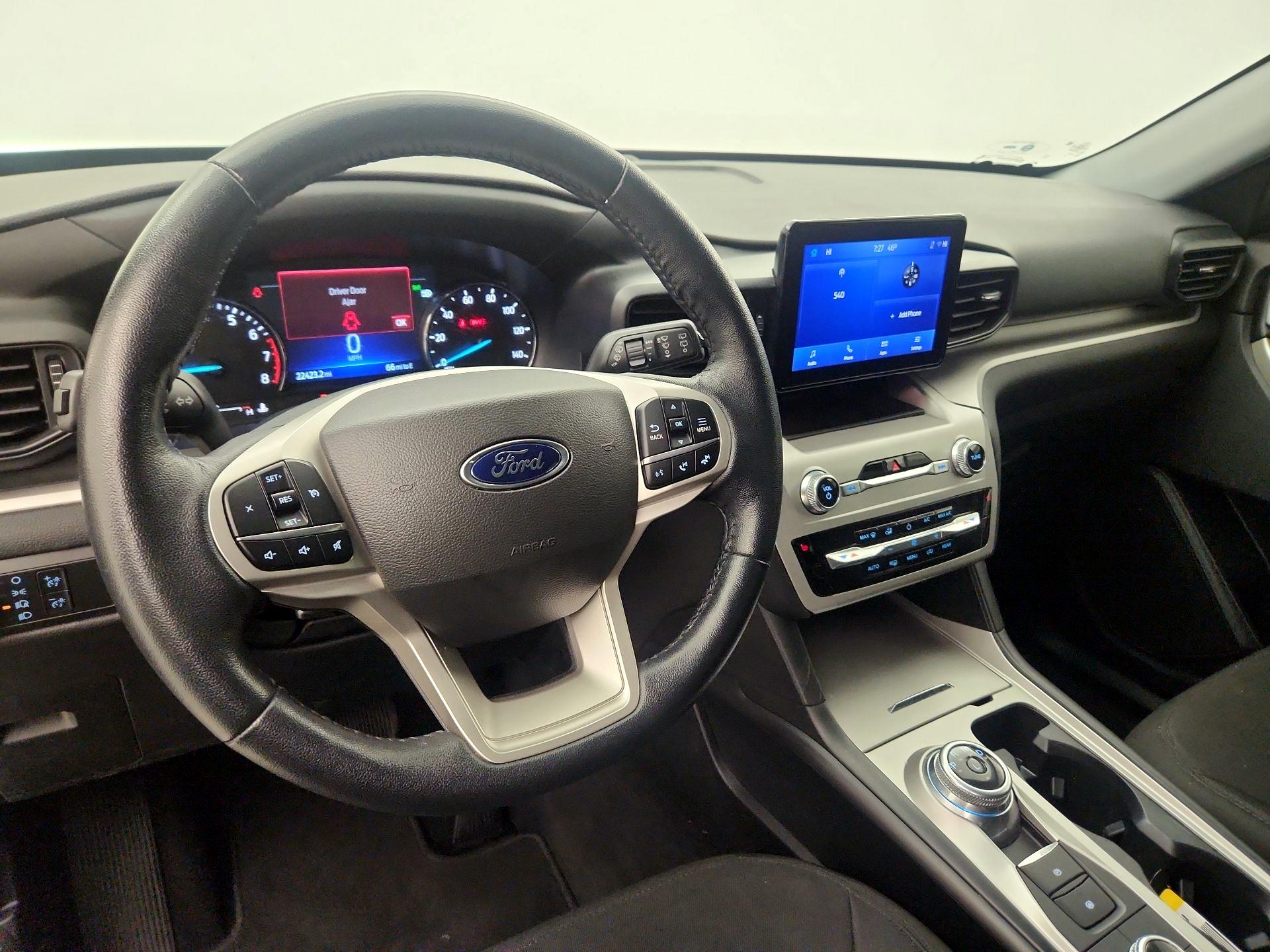 Thumbnail: 2022 Ford Explorer - 9