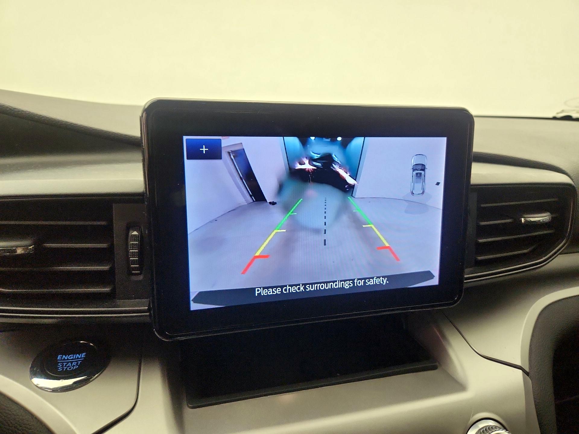 Thumbnail: 2022 Ford Explorer - 14