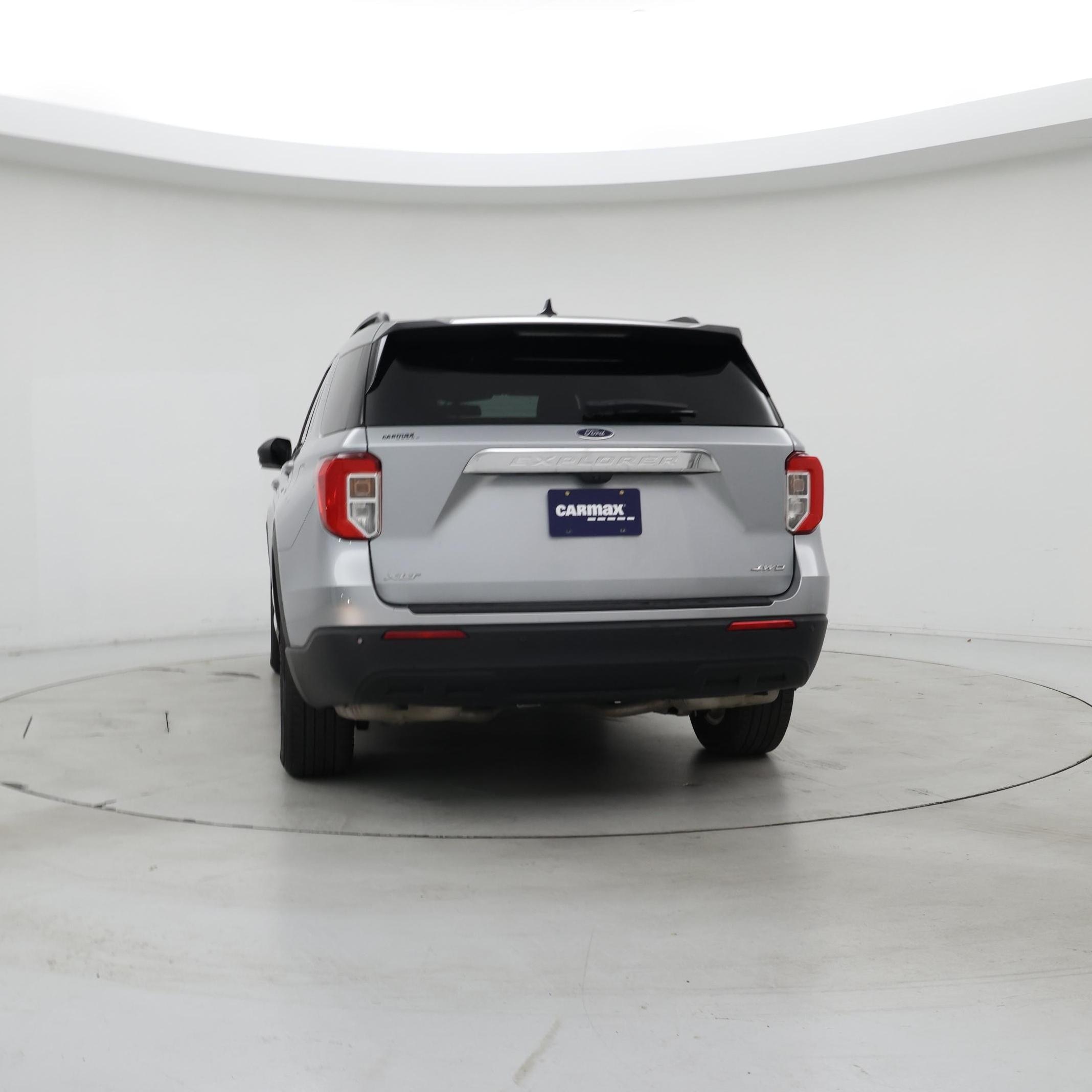 Thumbnail: 2022 Ford Explorer - 6