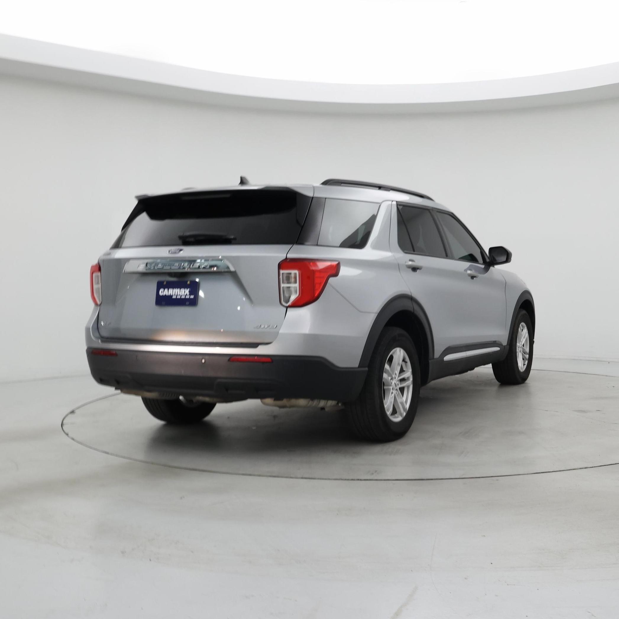 Thumbnail: 2022 Ford Explorer - 8