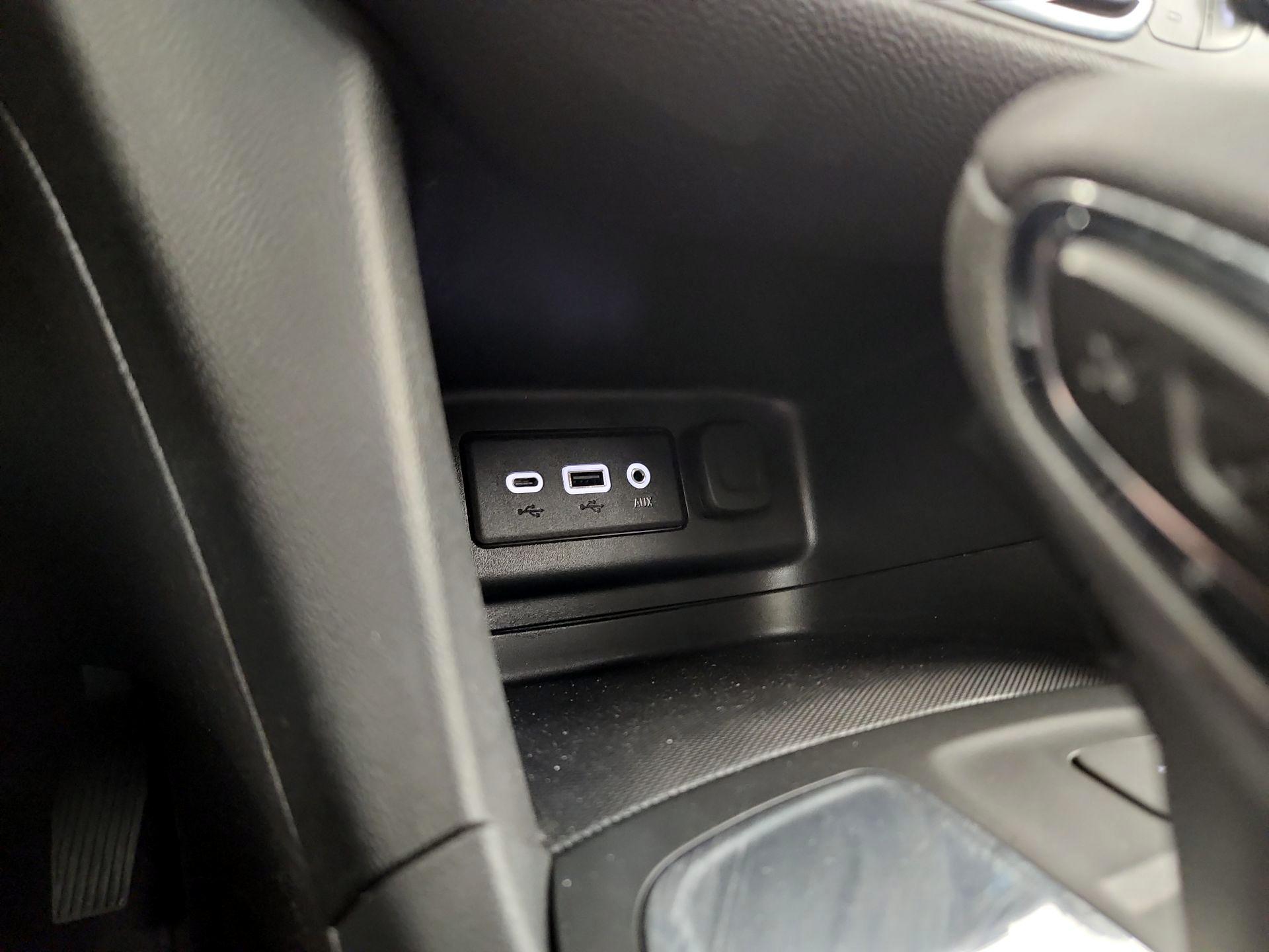 Thumbnail: 2022 Chevrolet Equinox - 16