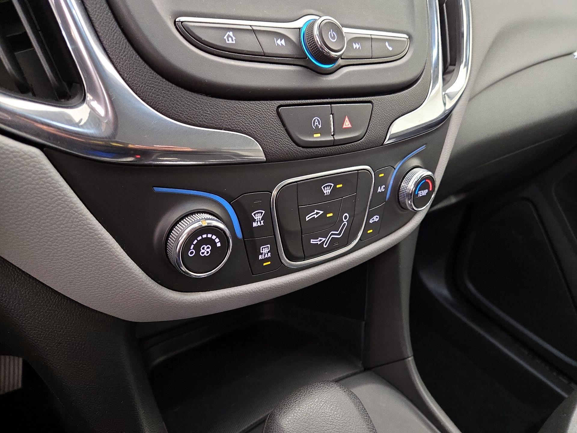 Thumbnail: 2022 Chevrolet Equinox - 16