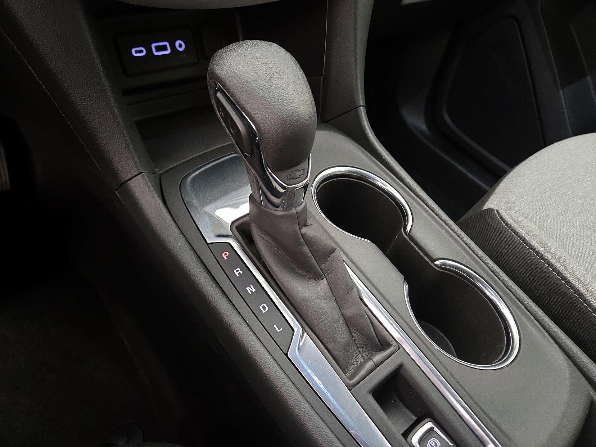 Thumbnail: 2022 Chevrolet Equinox - 17