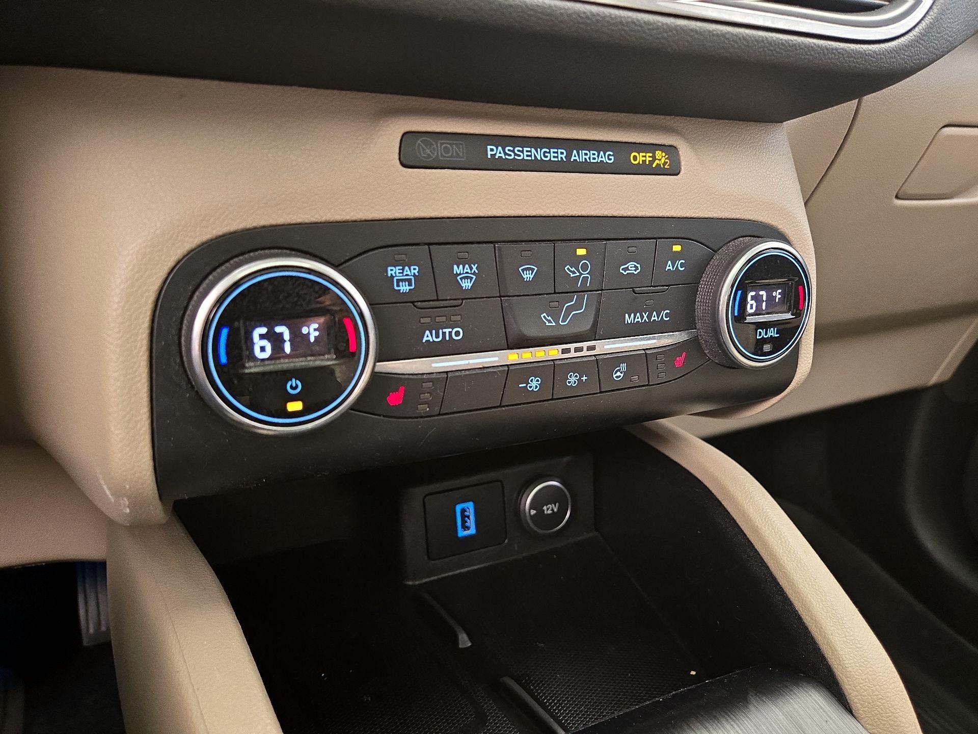 Thumbnail: 2020 Ford Escape - 17