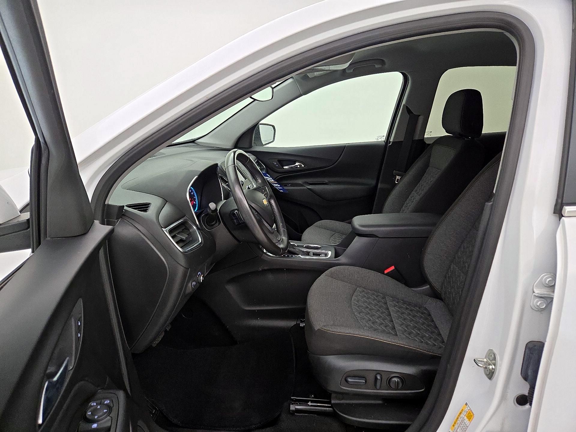 Thumbnail: 2022 Chevrolet Equinox - 11