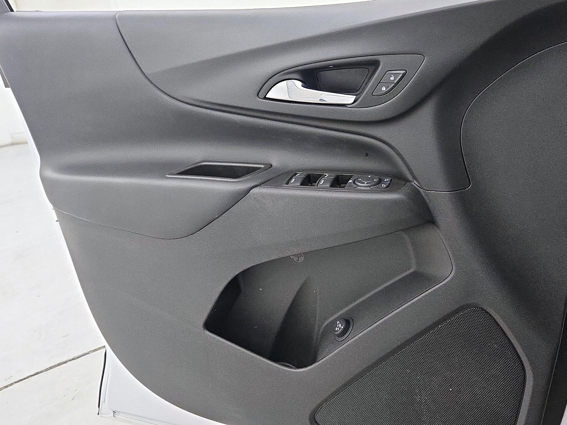 Thumbnail: 2022 Chevrolet Equinox - 12