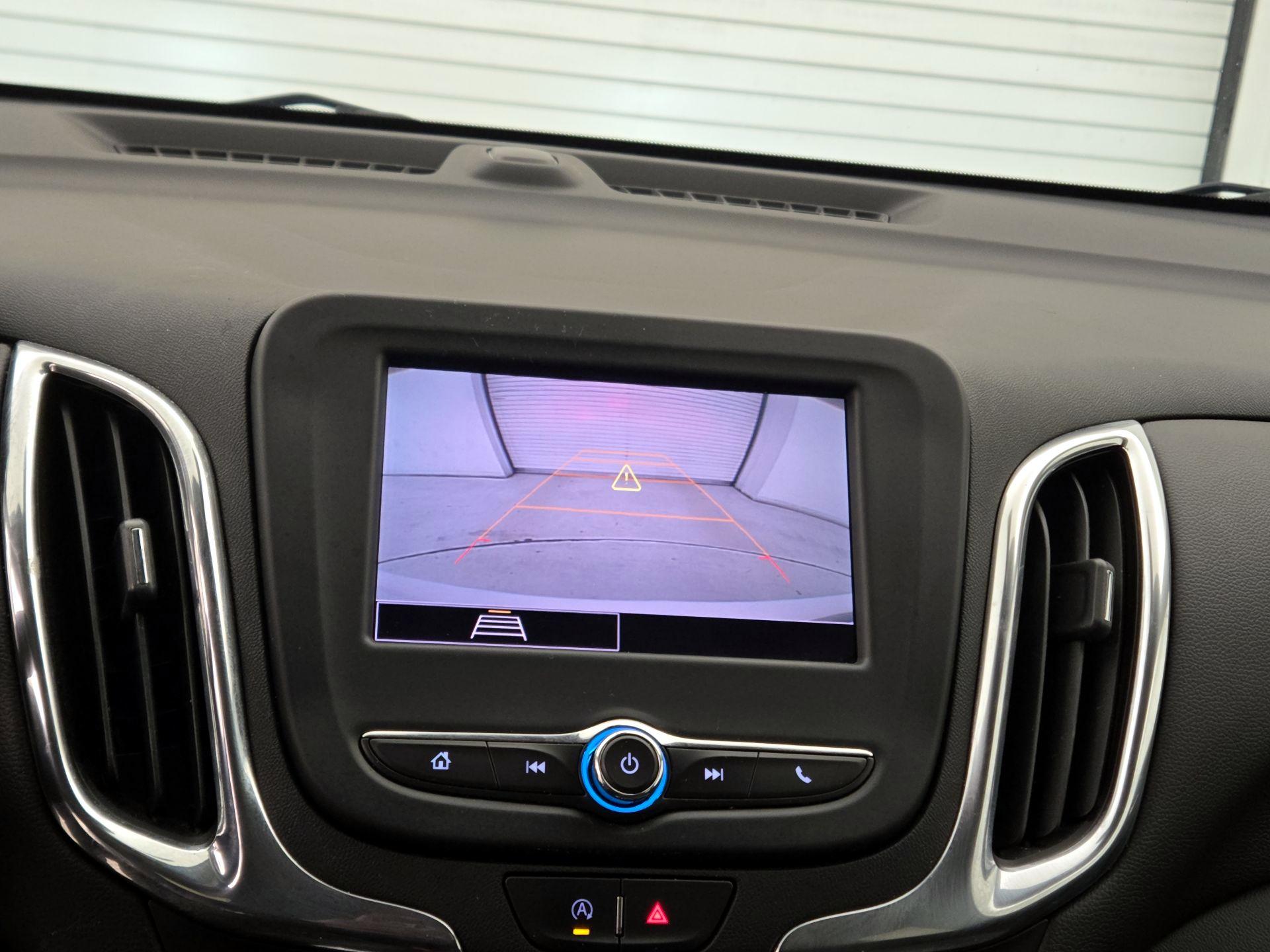 Thumbnail: 2022 Chevrolet Equinox - 14