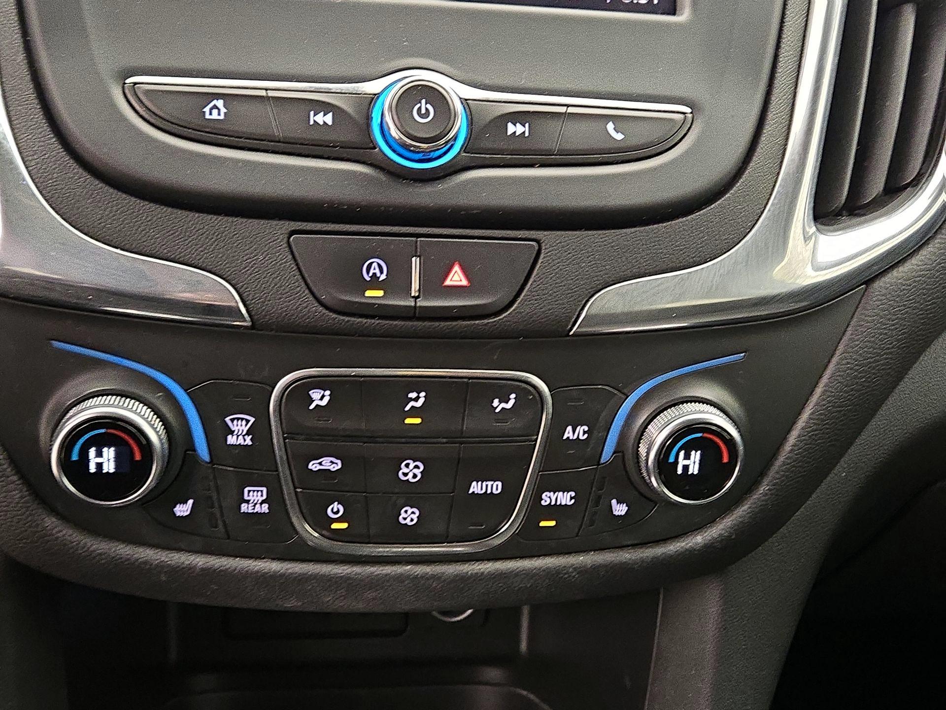 Thumbnail: 2022 Chevrolet Equinox - 16