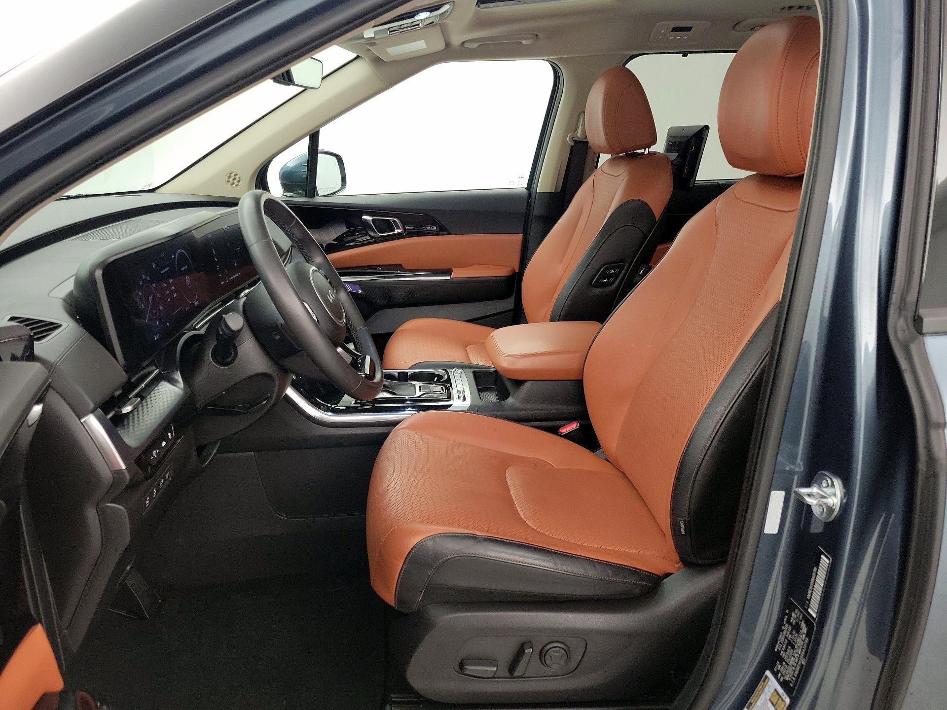 Thumbnail: 2024 Kia Carnival - 11