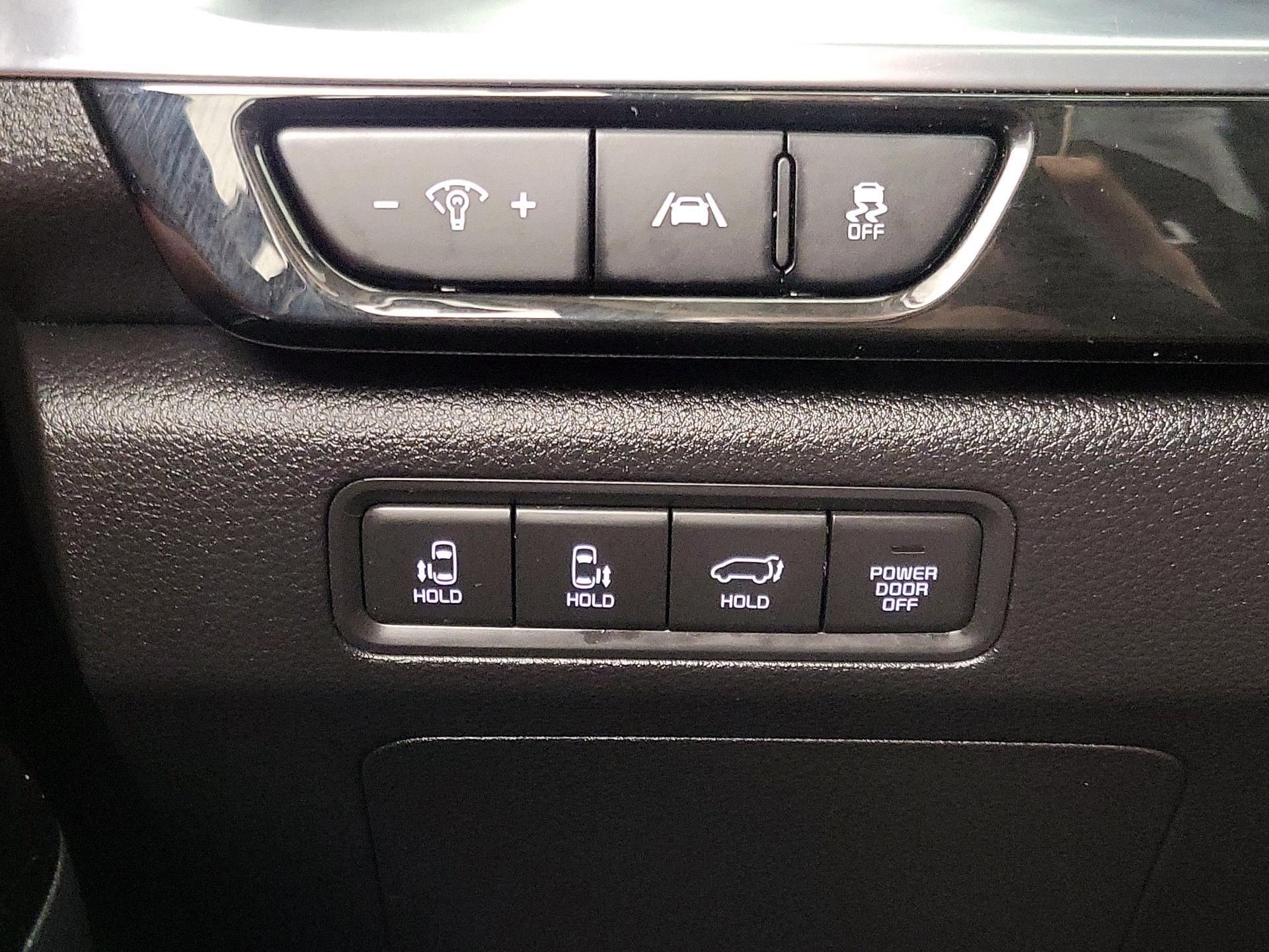 Thumbnail: 2024 Kia Carnival - 13