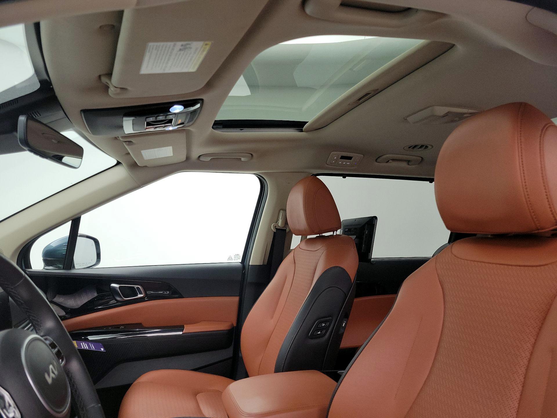 Thumbnail: 2024 Kia Carnival - 20