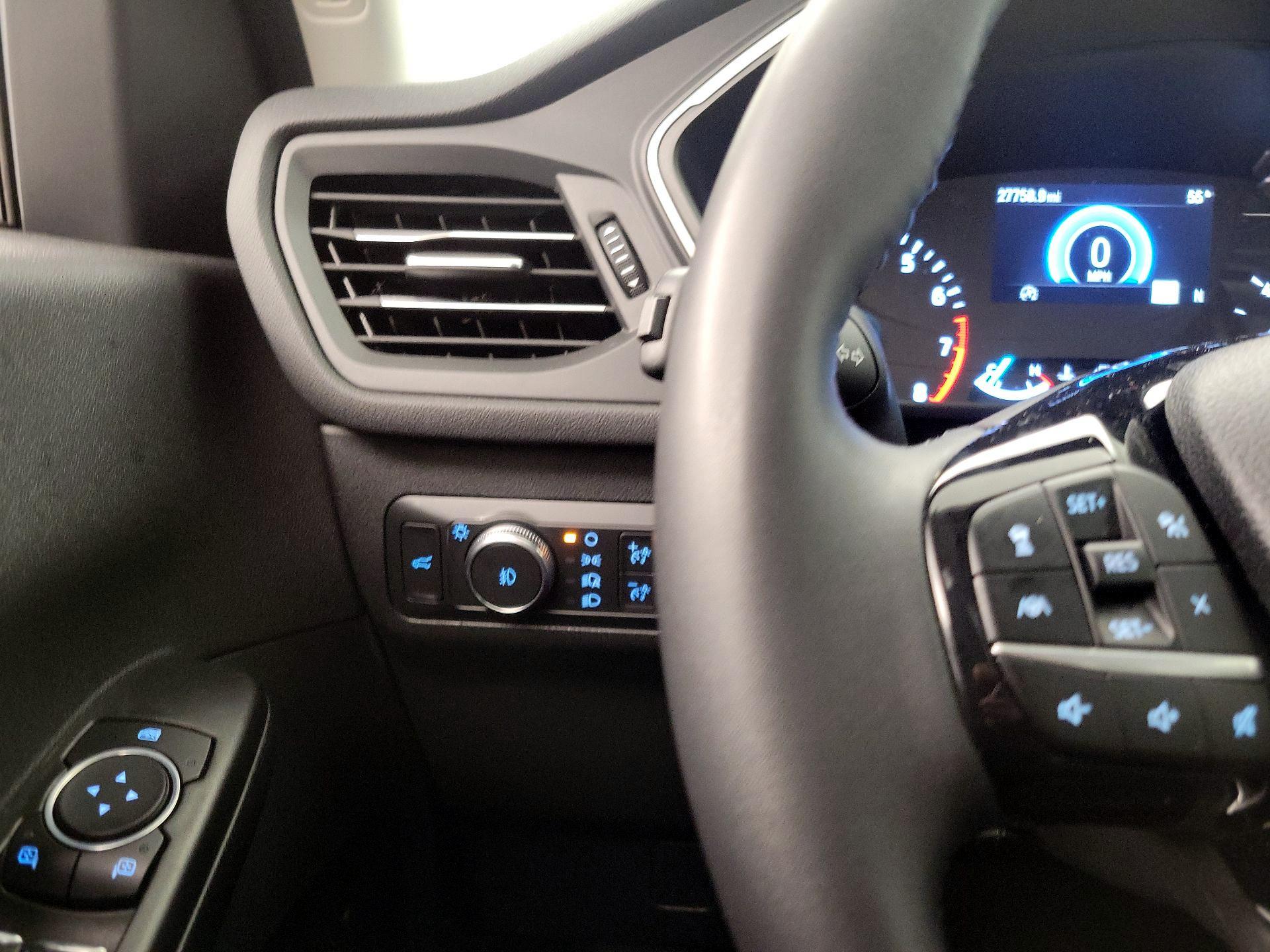 Thumbnail: 2022 Ford Escape - 13