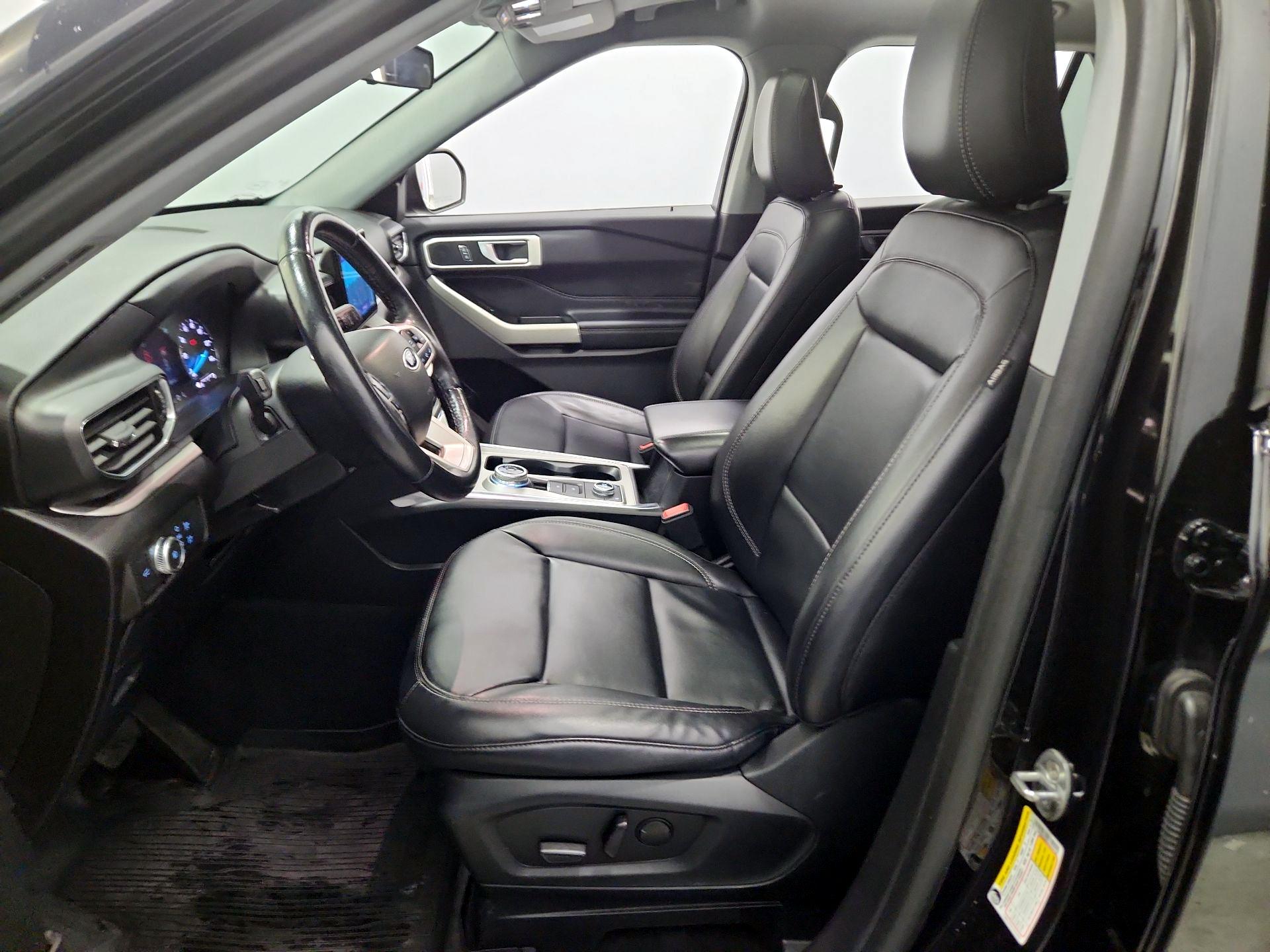 Thumbnail: 2022 Ford Explorer - 11