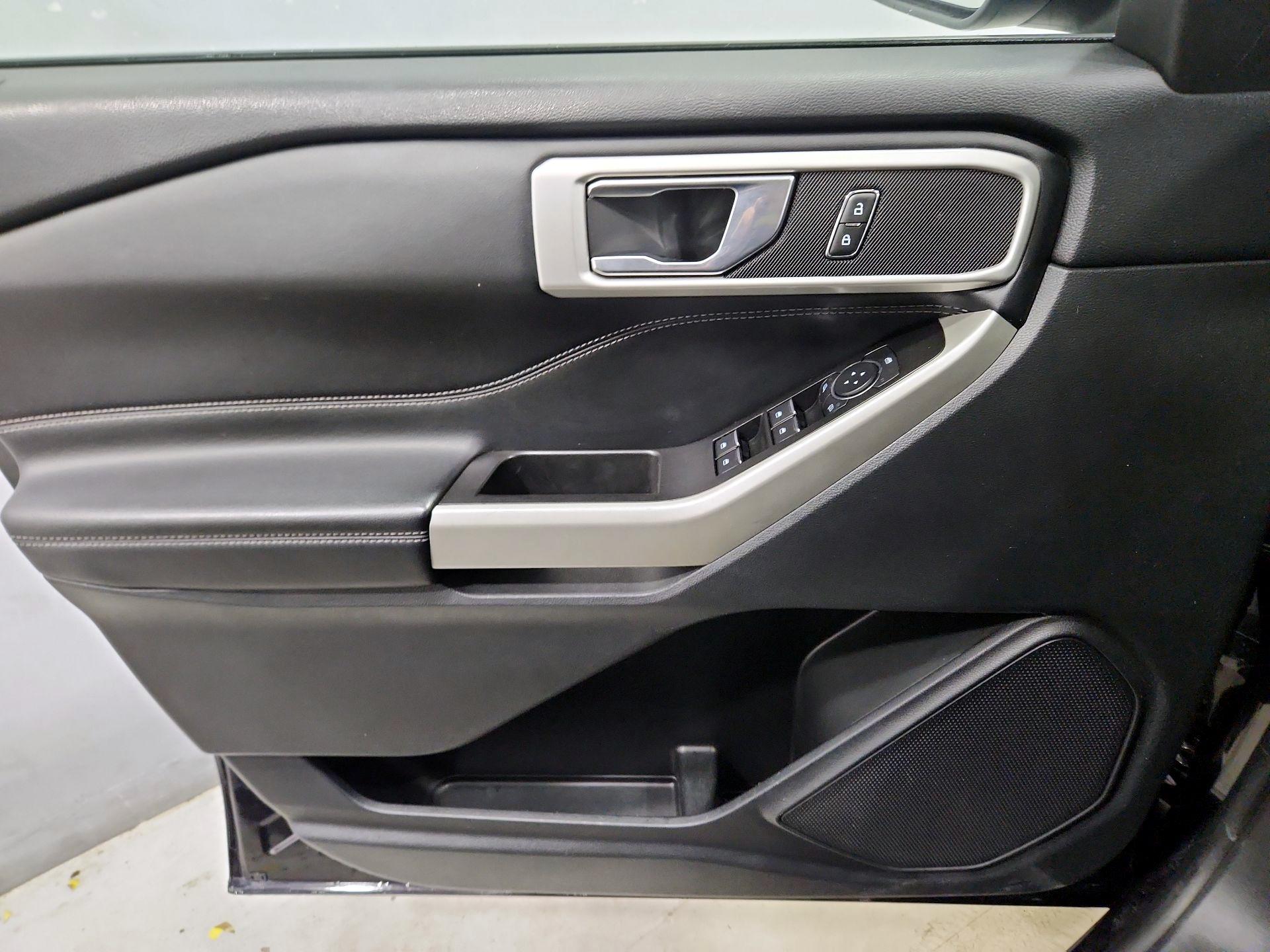 Thumbnail: 2022 Ford Explorer - 12