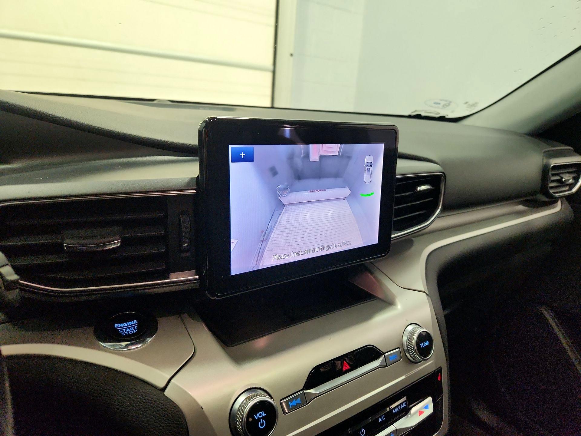 Thumbnail: 2022 Ford Explorer - 15