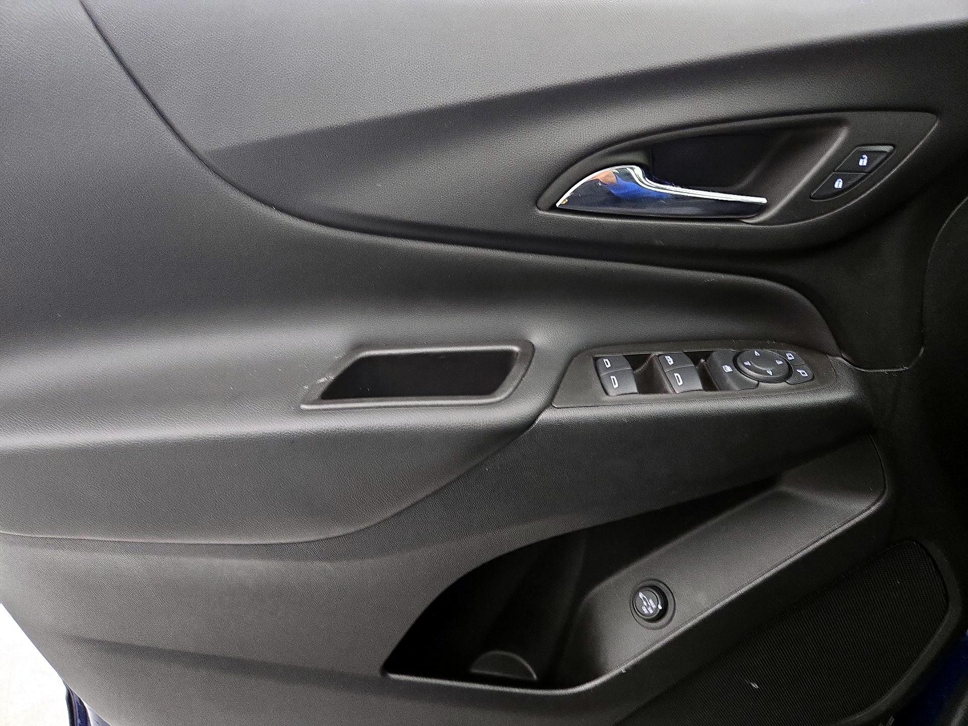 Thumbnail: 2023 Chevrolet Equinox - 12