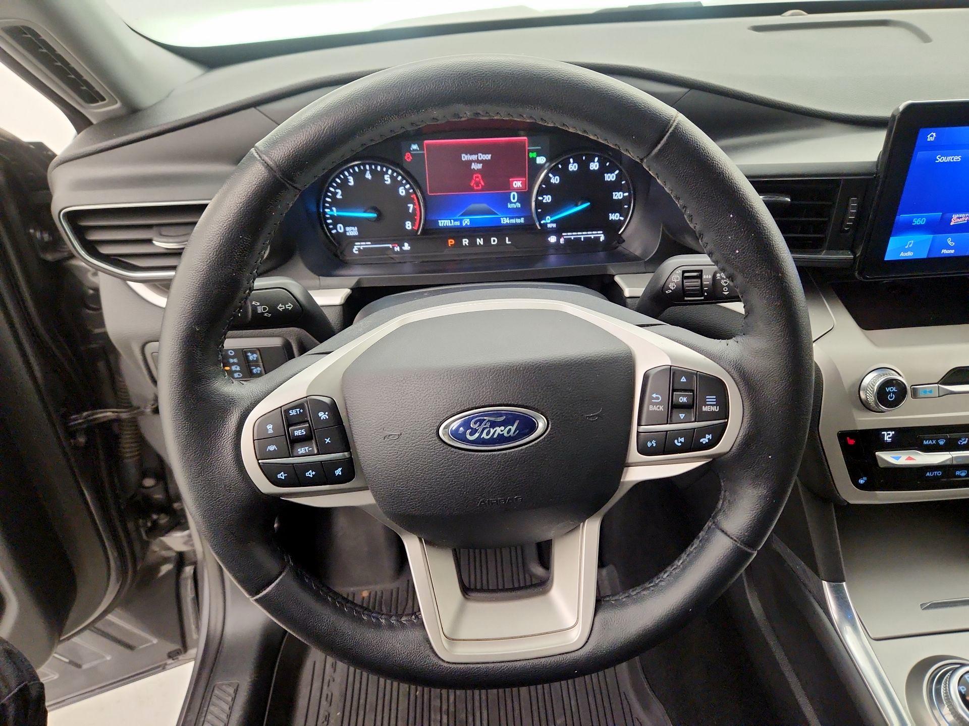 Thumbnail: 2021 Ford Explorer - 10