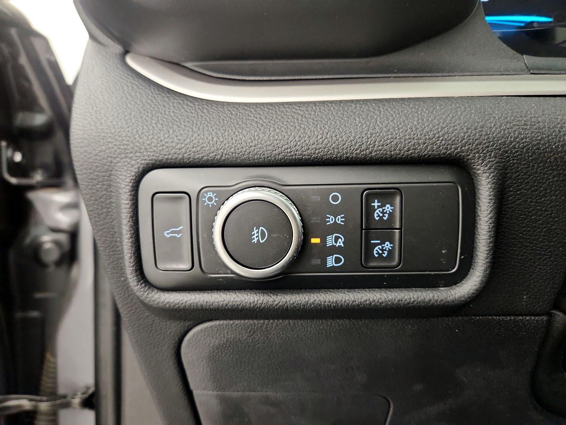 Thumbnail: 2021 Ford Explorer - 13